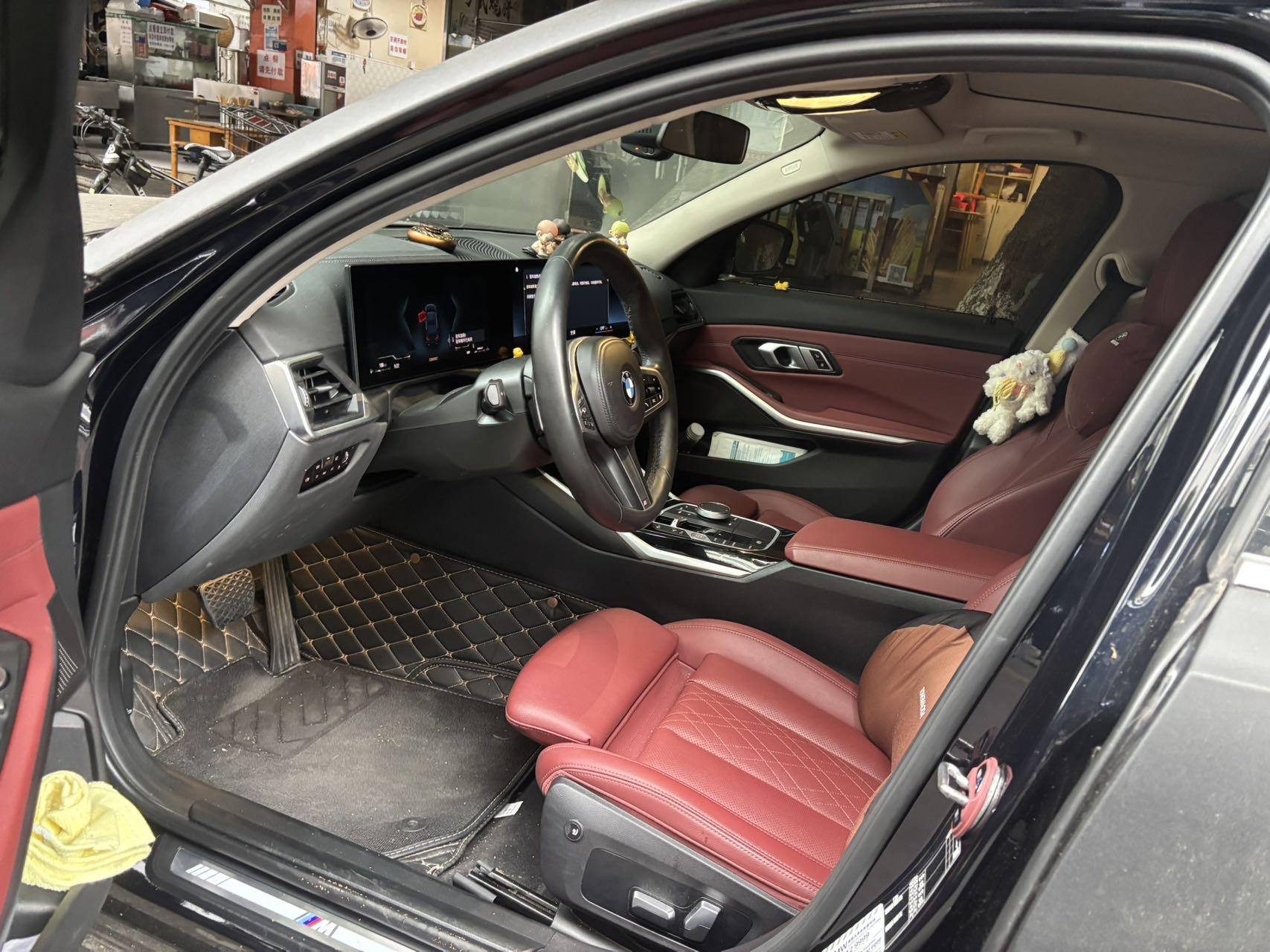 BMW 3 Series 2023 320Li M Sports Suit 5
