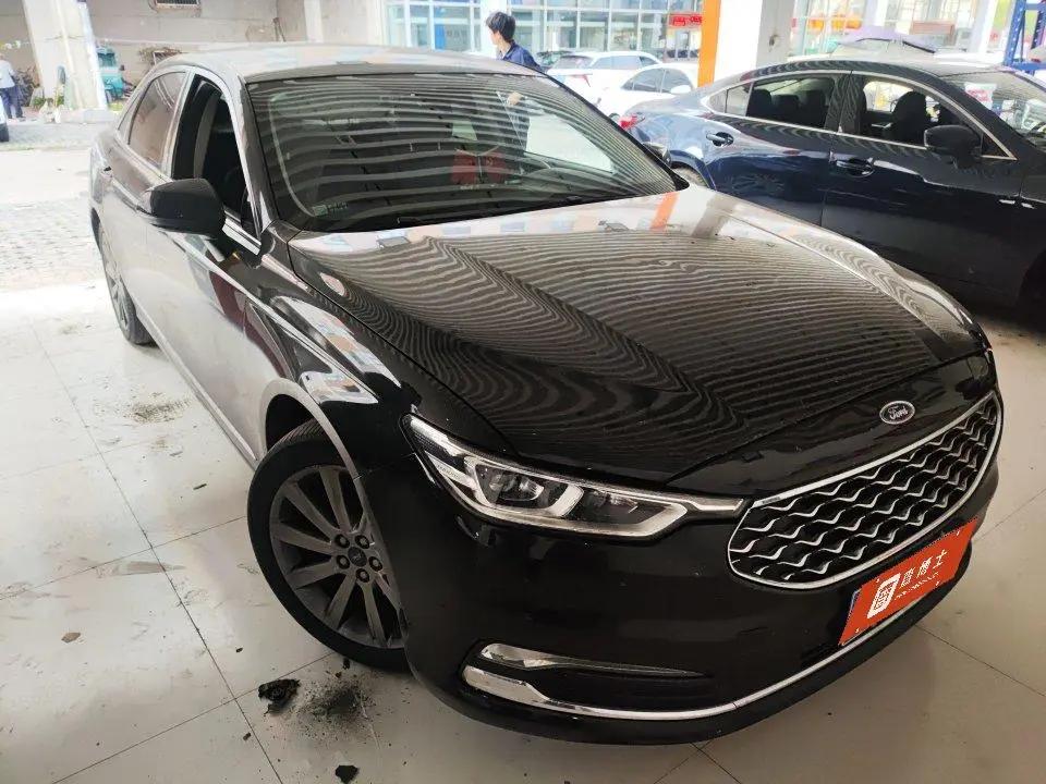 Taurus 2019 EcoBoost 245 Premium Edition 2