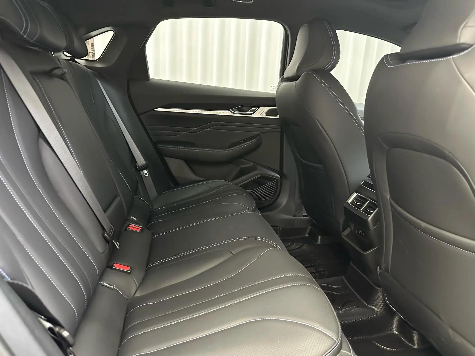 Geely 2025 Xingrui 1.5TD Oriental Yao Fuyao Edition Automatic 6