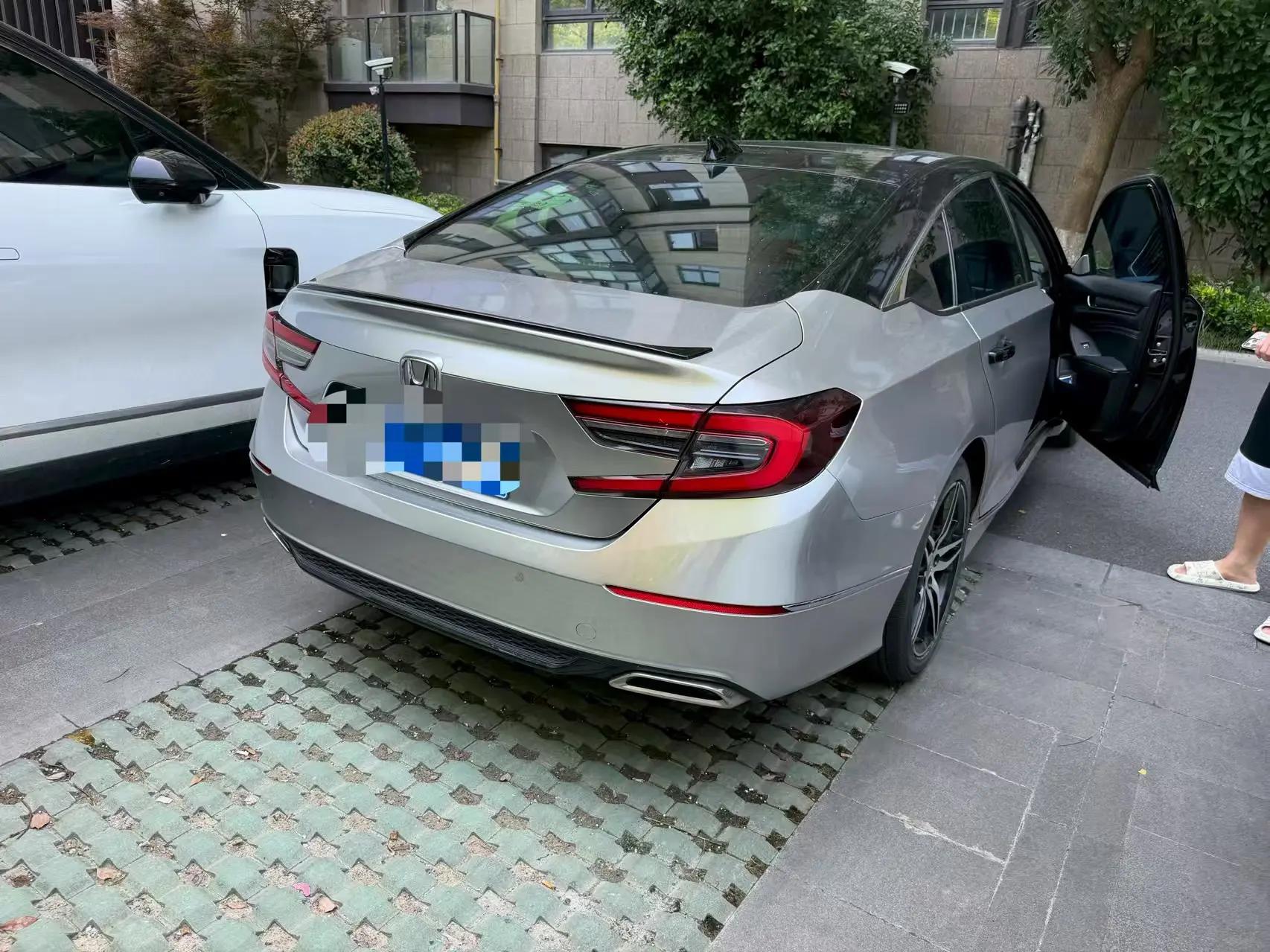 Accord 2022 260TURBO Magic Night Premium Edition 7