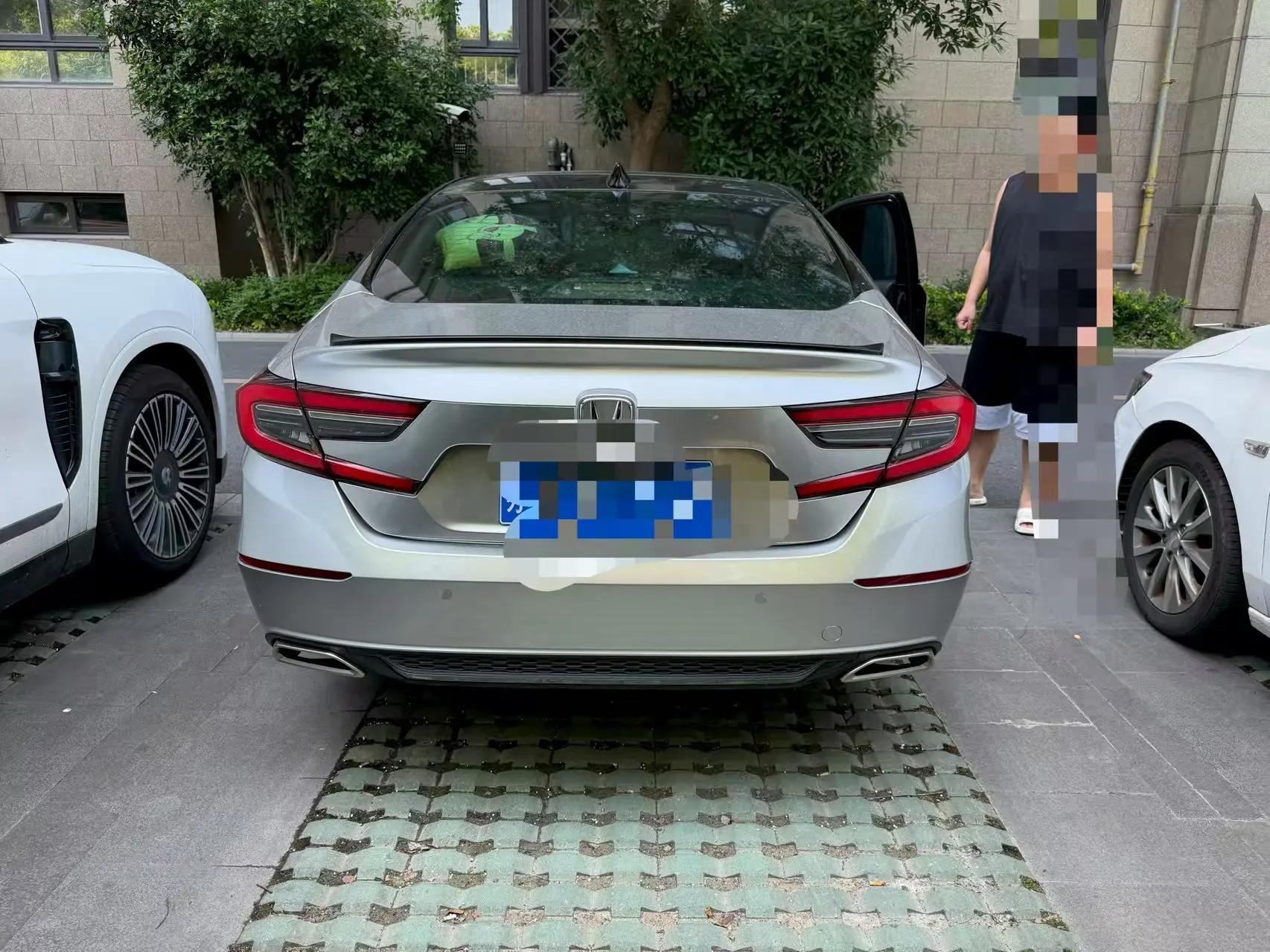 Accord 2022 260TURBO Magic Night Premium Edition 8