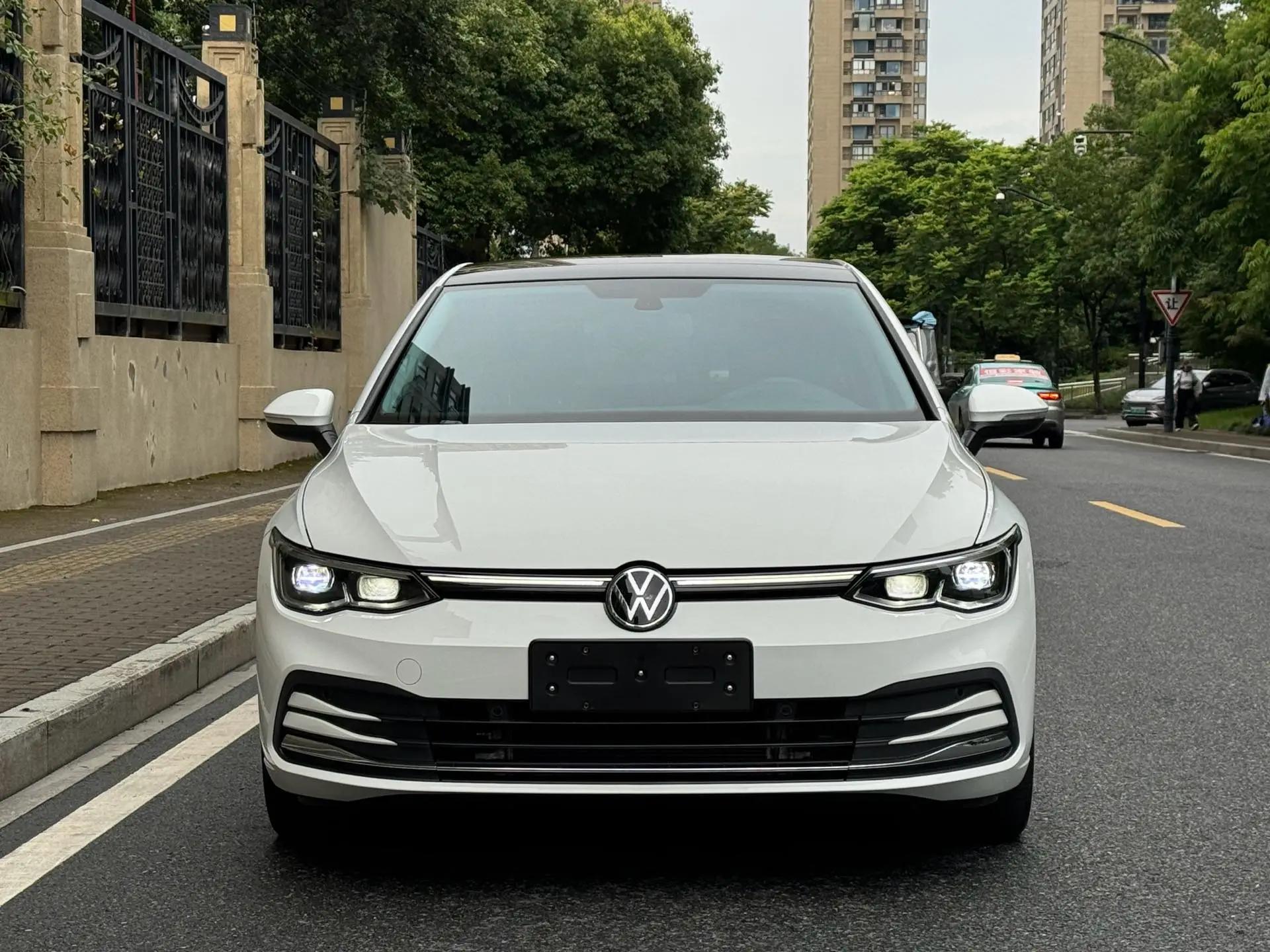 Volkswagen 2024 Golf 8 PRO 1.4TSI 280TSI 50 Year Legendary Automatic 8
