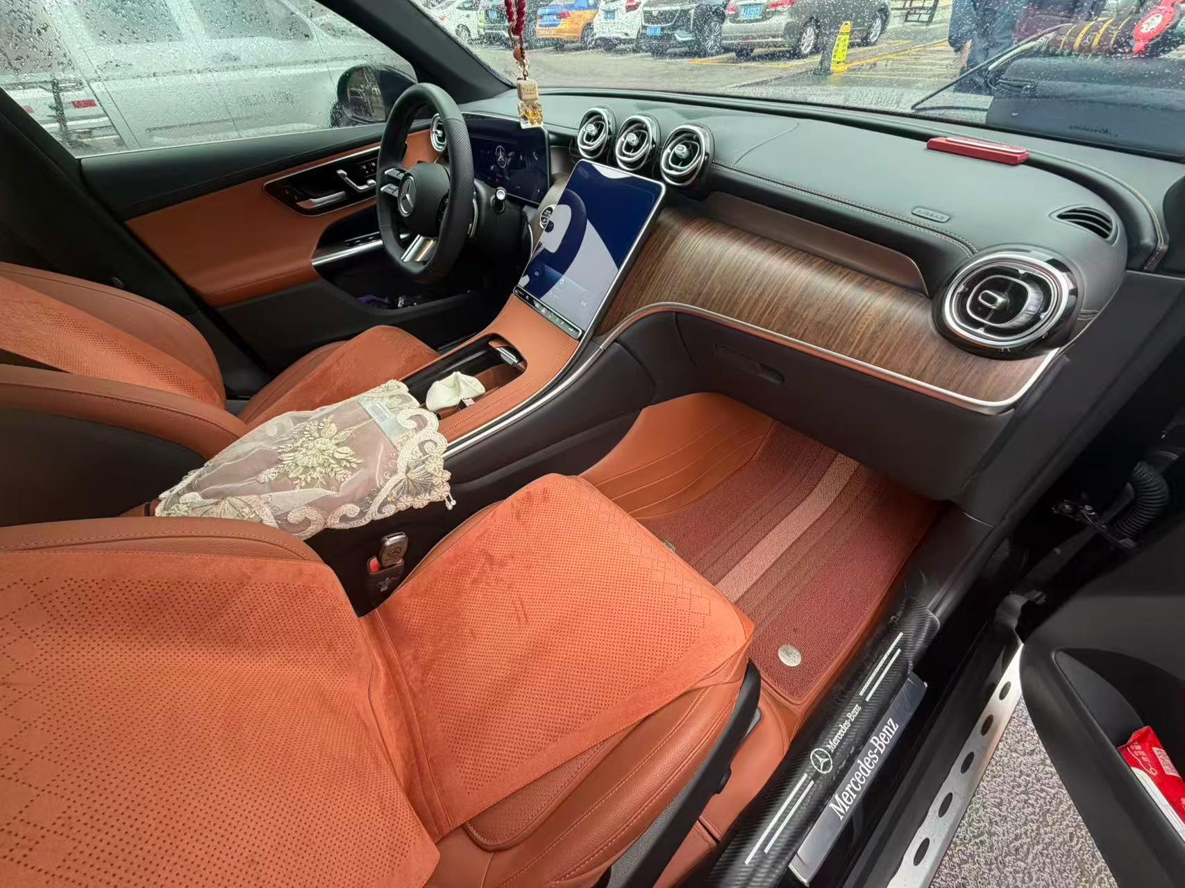 Mercedes Benz 2025 GLC 300 L 4MATIC 48V 2.0T dynamic 5-seat automatic gear 6