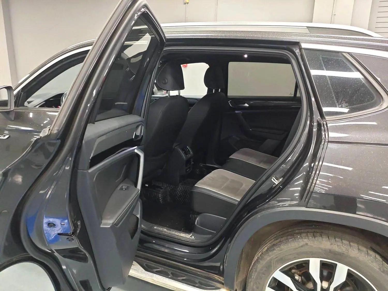 Tan Yue 2021 380TSI Four-wheel Drive R-Line Zhilian Edition 7
