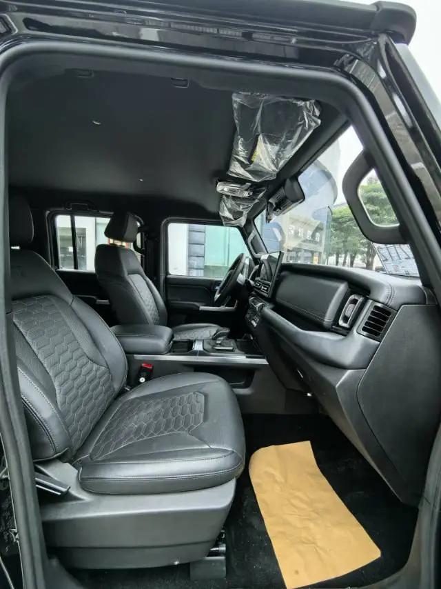 212 2025 T01 2.0T Diesel Automatic 10