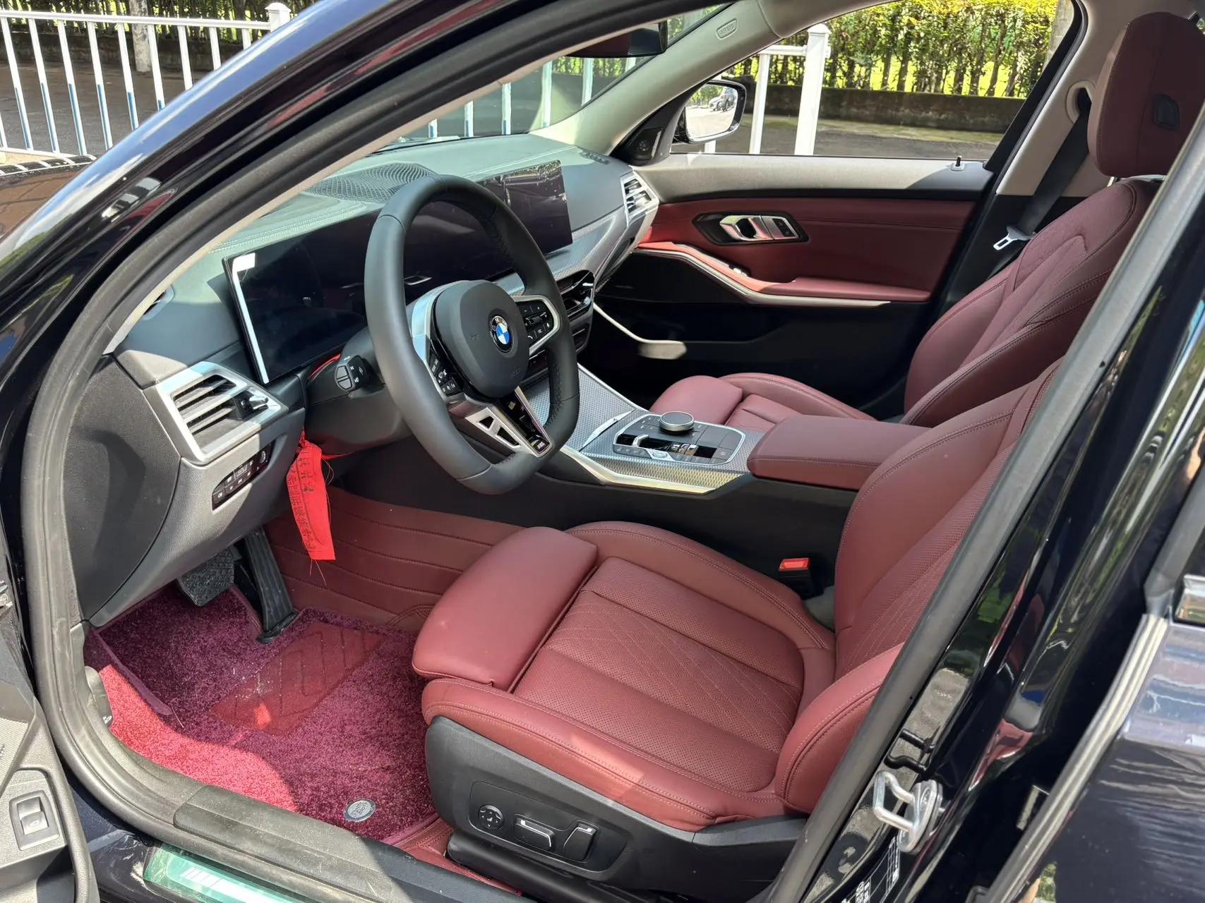 BMW 3 Series 2025 Model 330Li 2.0T M Sport Night Edition Automatic 6