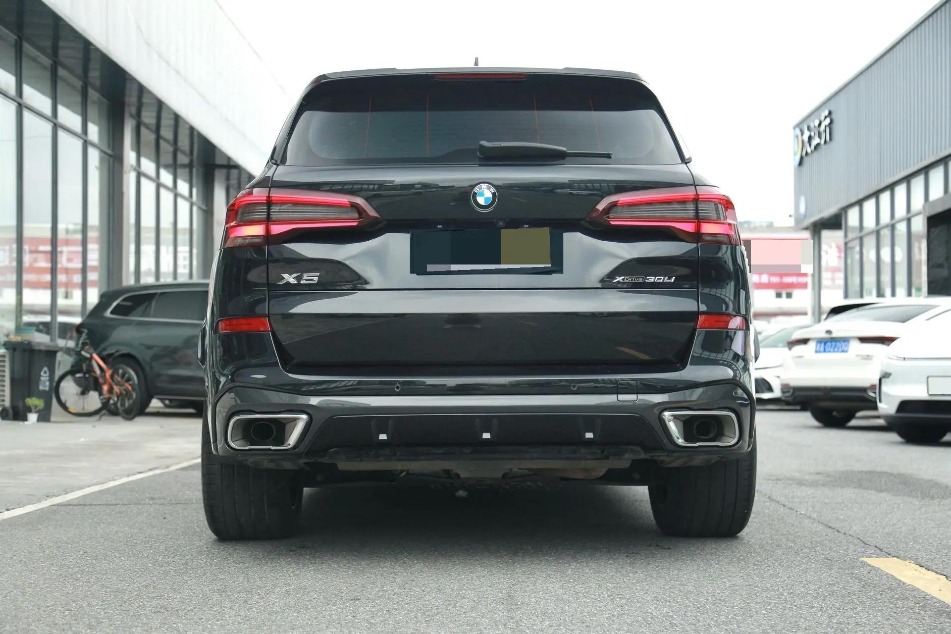 BMW X5 2022 xDrive 30Li exclusive m sports suit 11