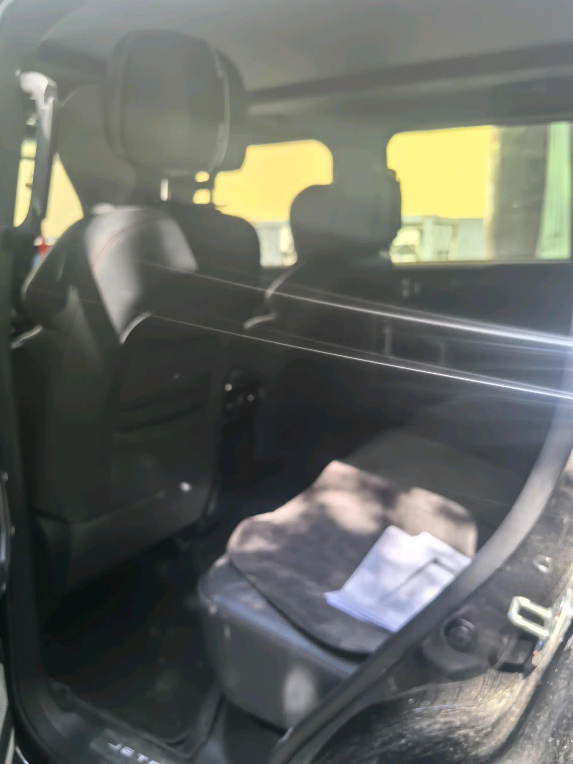 Jetour Traveler 2023 2.0T Four-Wheel Drive Cross-Country PRO 3