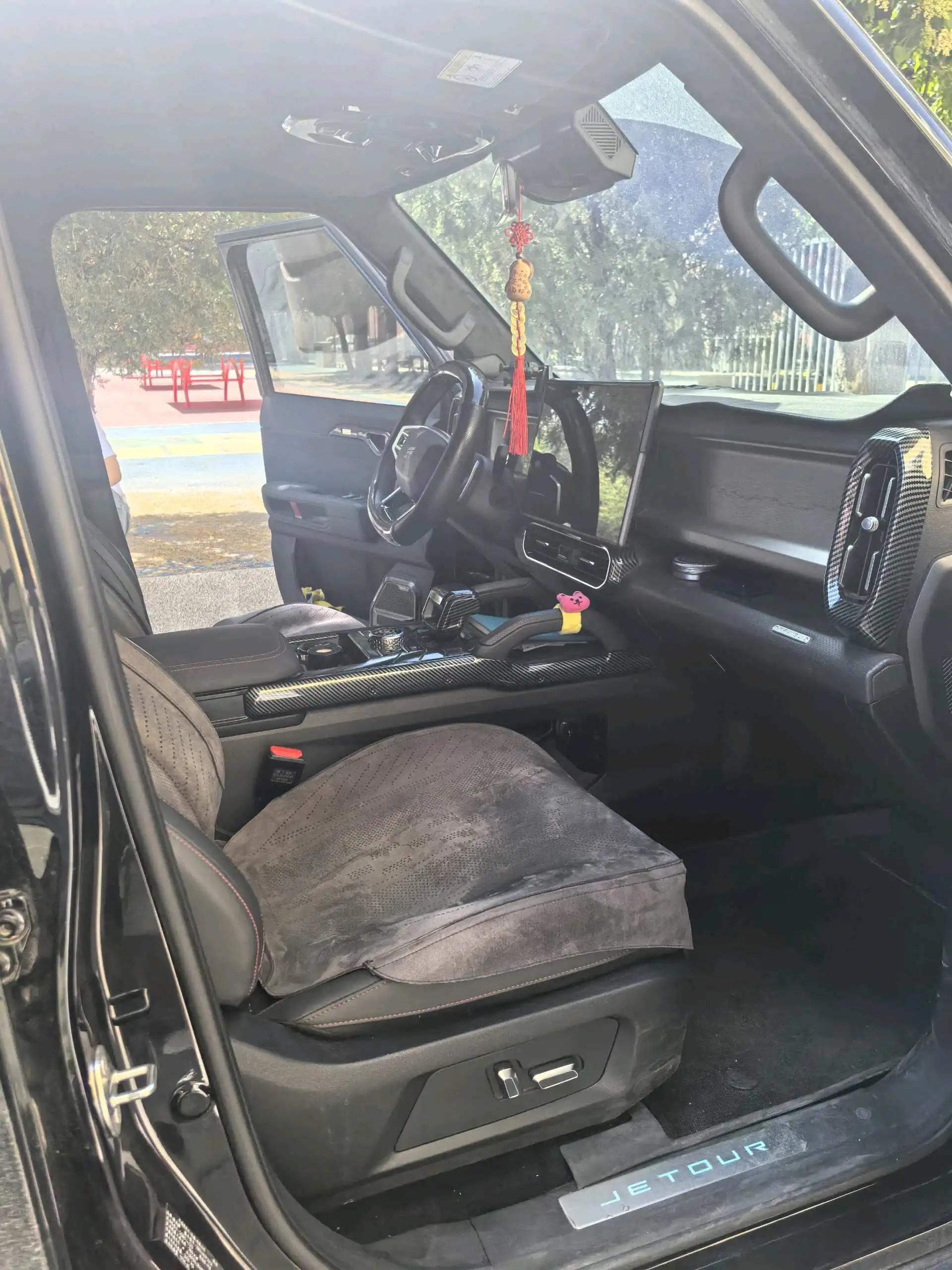 Jetour Traveler 2023 2.0T Four-Wheel Drive Cross-Country PRO 6