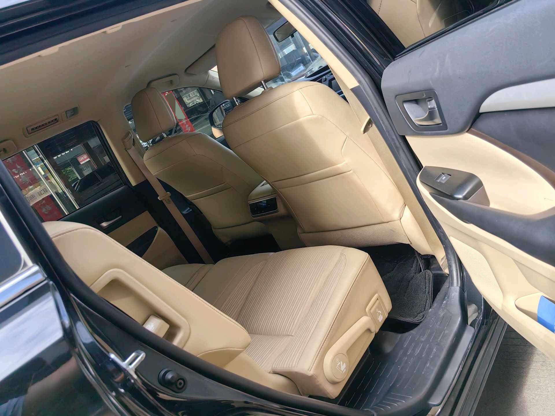 Highlander 2021 2.0T 4-wheel drive elite version 7 seats 8