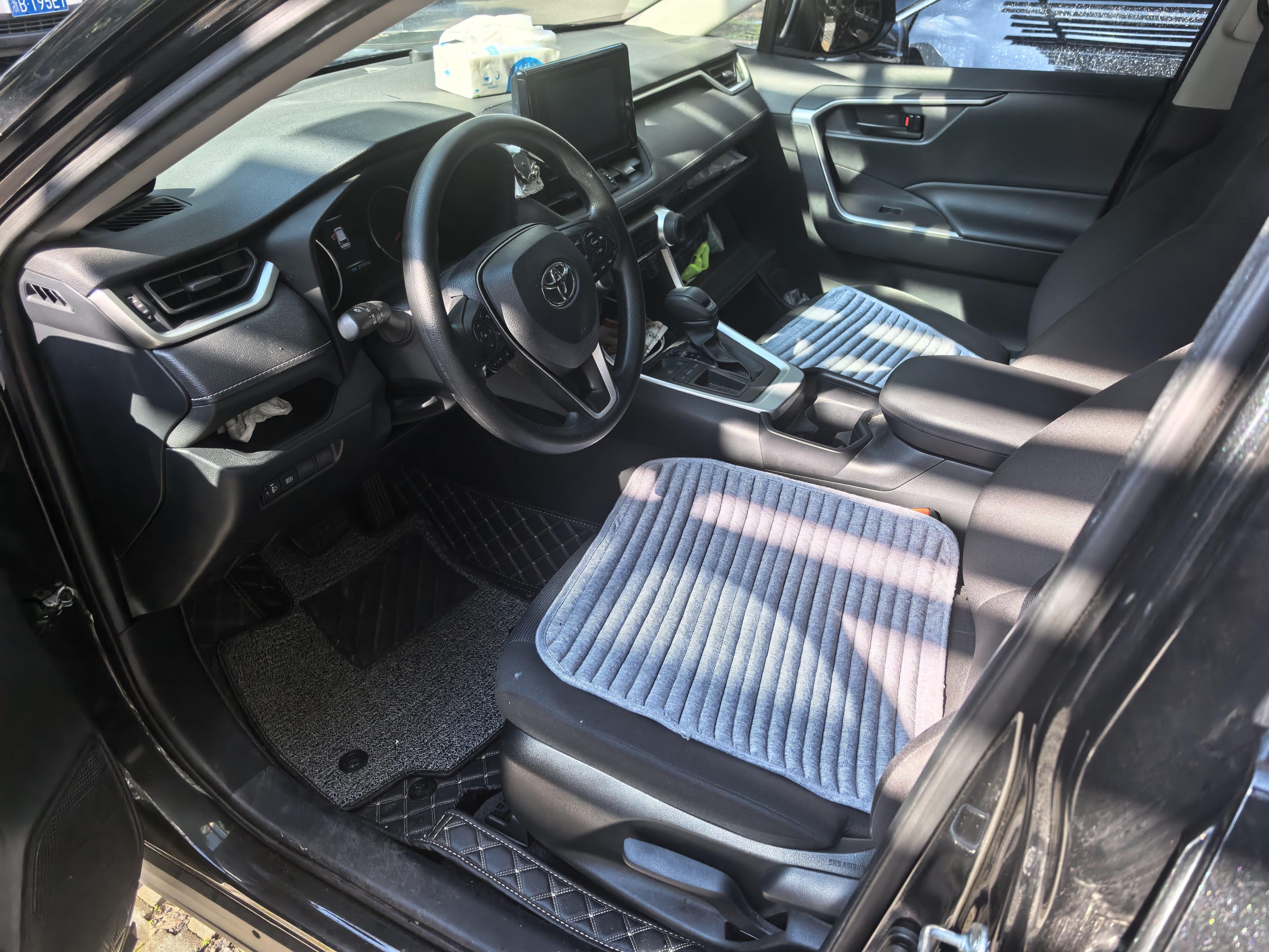 RAV4 RongFang 2022 2.0L CVT Two-Drive Urban Edition 2