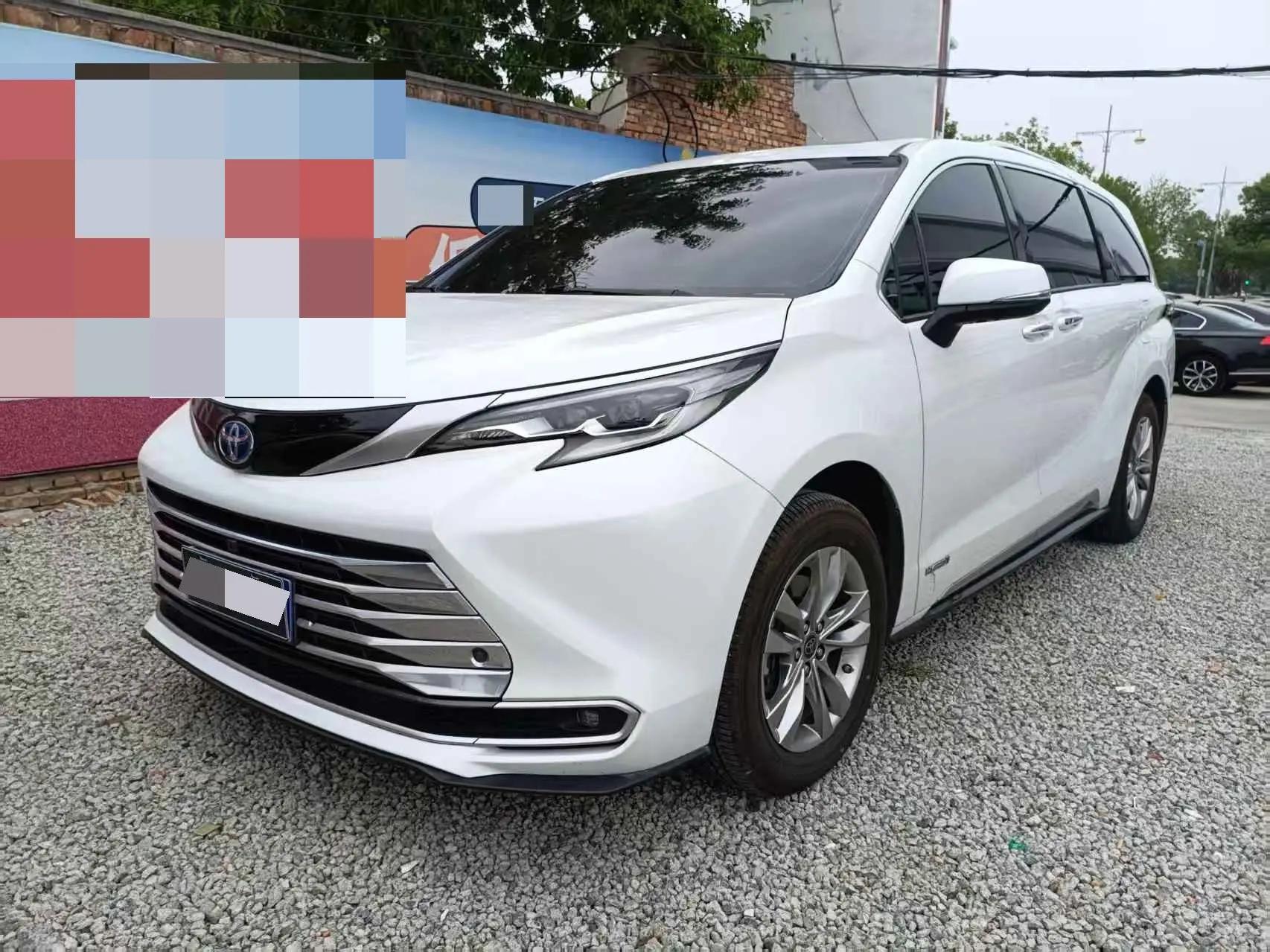 Sana SIENNA 2021 2.5L Hybrid Platinum Edition 2