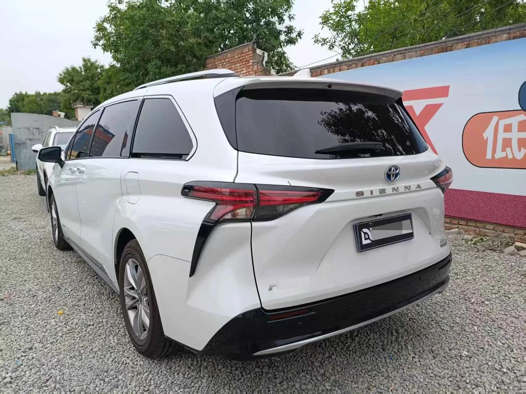 Sana SIENNA 2021 2.5L Hybrid Platinum Edition 5