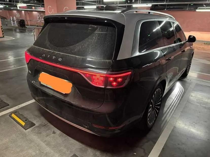 AITO 2024 AITO M9 Range-Extended Ultra Version 52kWh 5-Seater Automatic 2