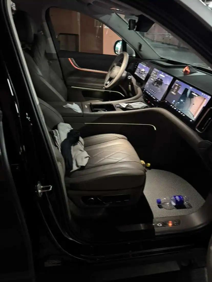 AITO 2024 AITO M9 Range-Extended Ultra Version 52kWh 5-Seater Automatic 6