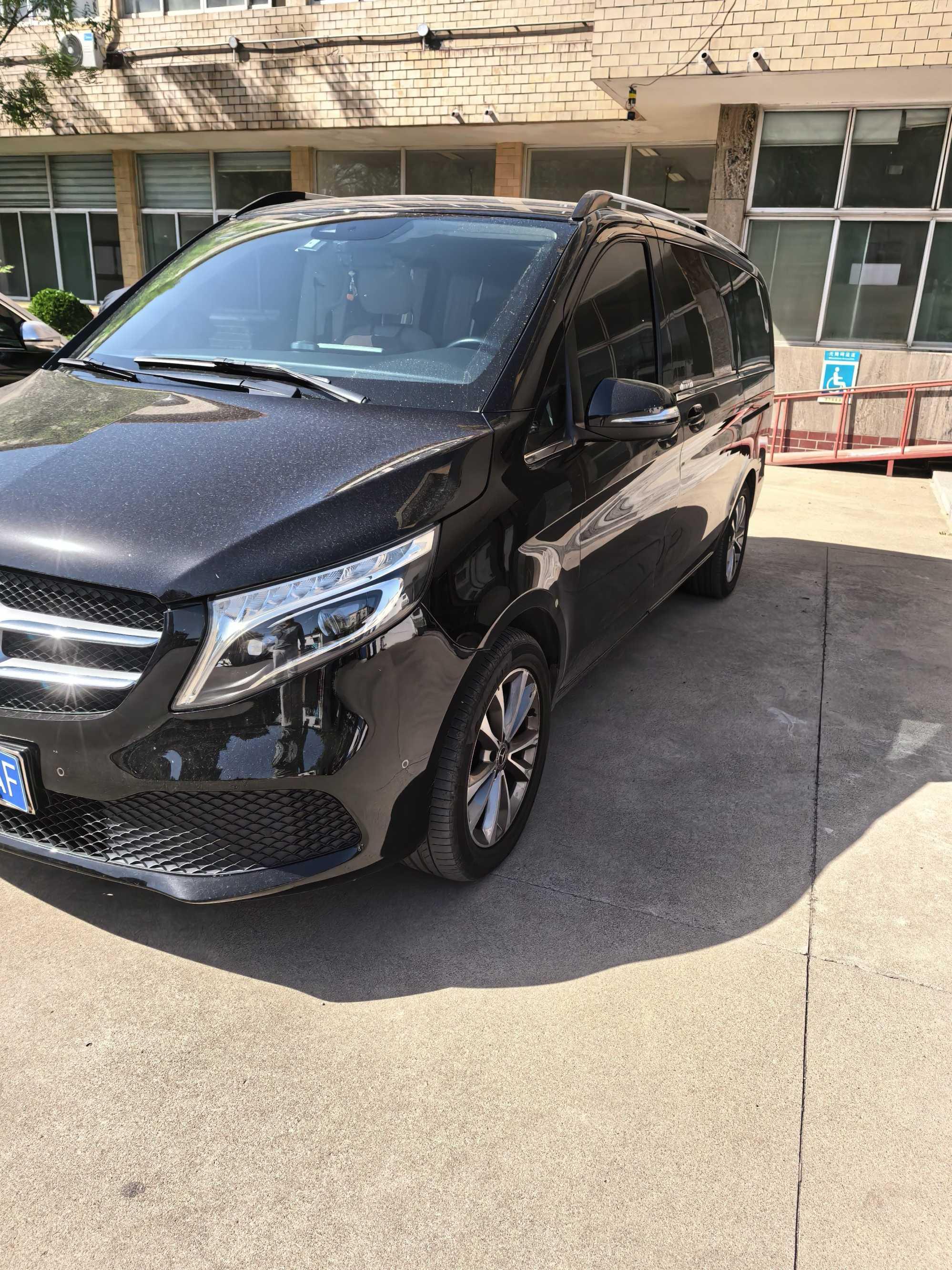 Mercedes Benz Class V 2020V 260 Pilot Edition 3