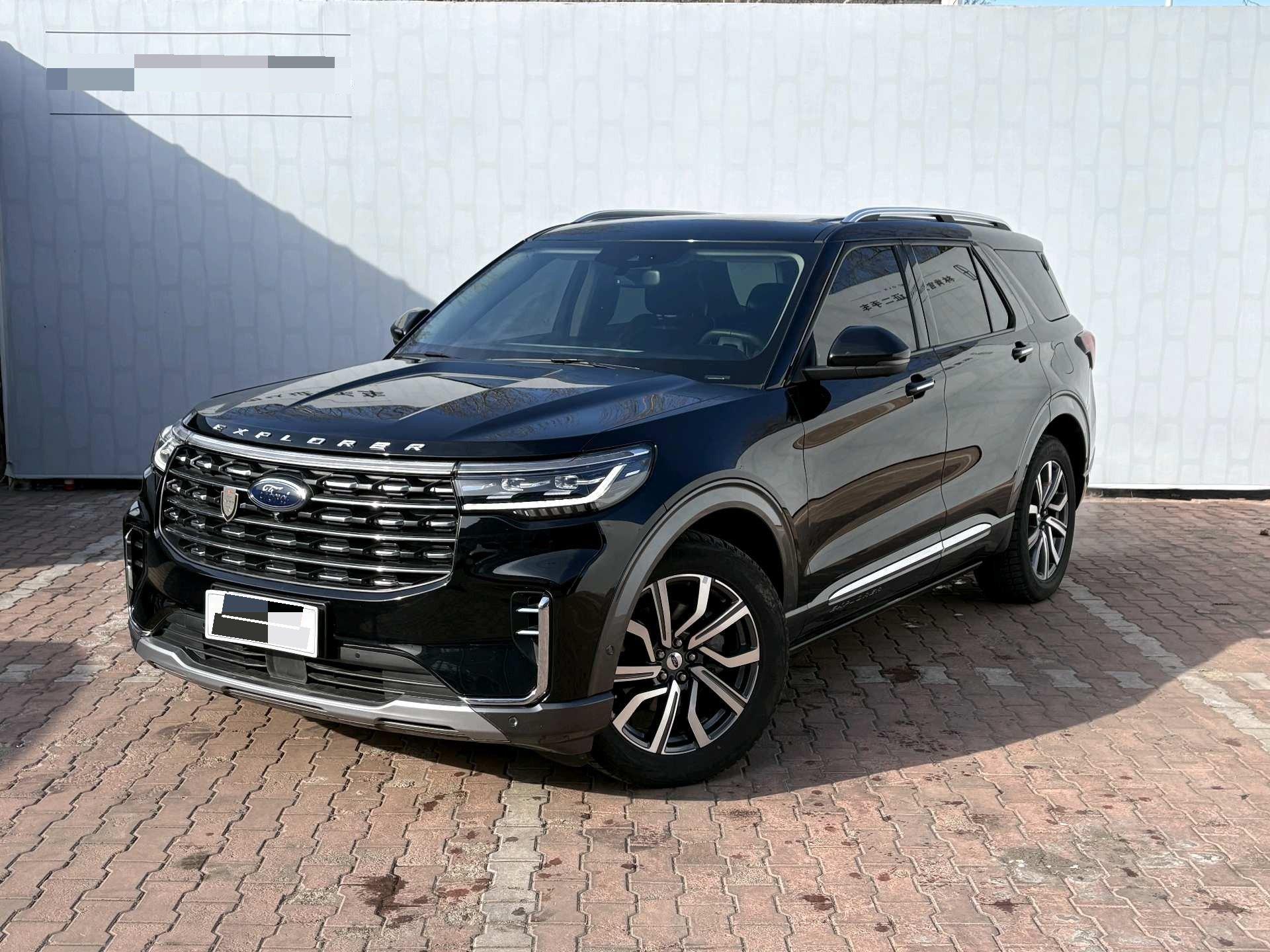 Explorer 2023 EcoBoost 285 4-wheel drive titanium version 7 seats