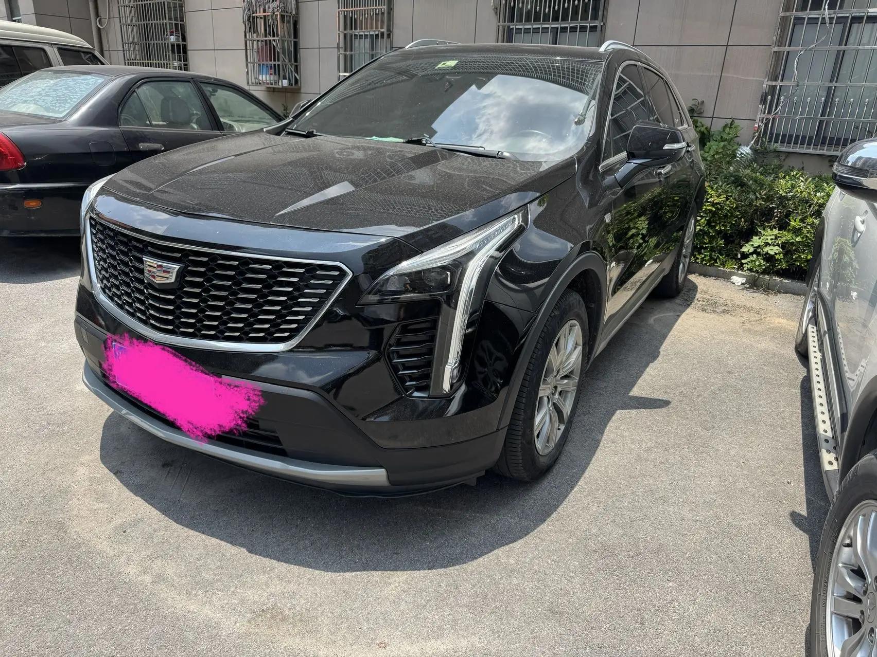Cadillac XT4 2021 28T Two-Drive Leading Model