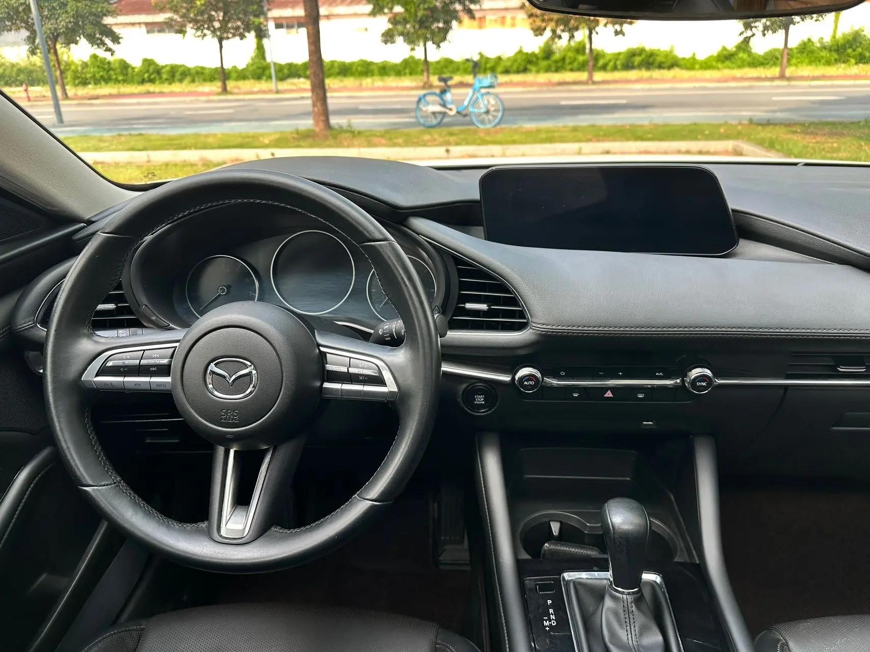Mazda 3 Onksera 2020 2.0L Automatic Quality Luxury Edition 5