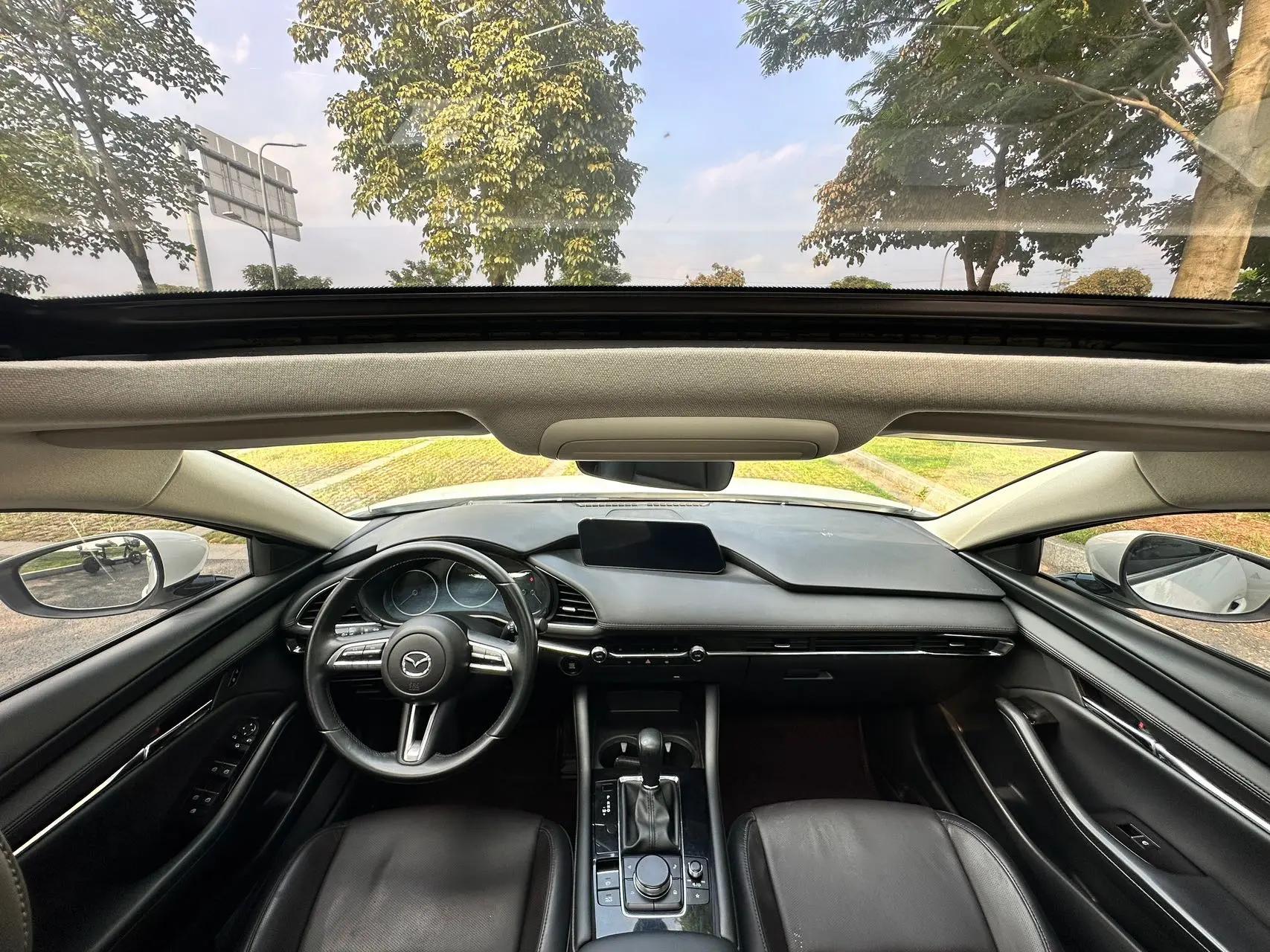 Mazda 3 Onksera 2020 2.0L Automatic Quality Luxury Edition 6