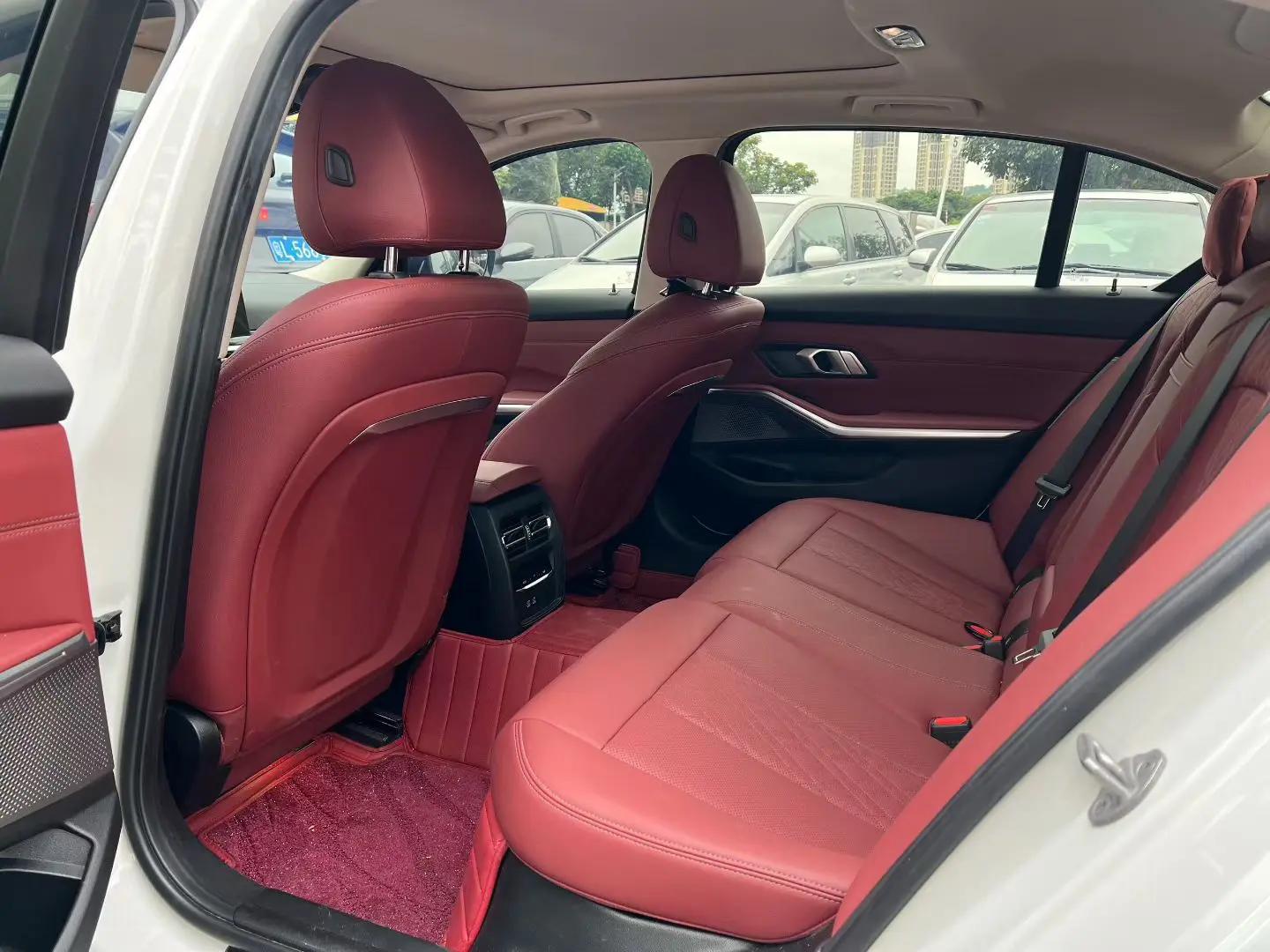 BMW 3 Series 2024 Model 325Li 2.0T M Sport Package Automatic 4