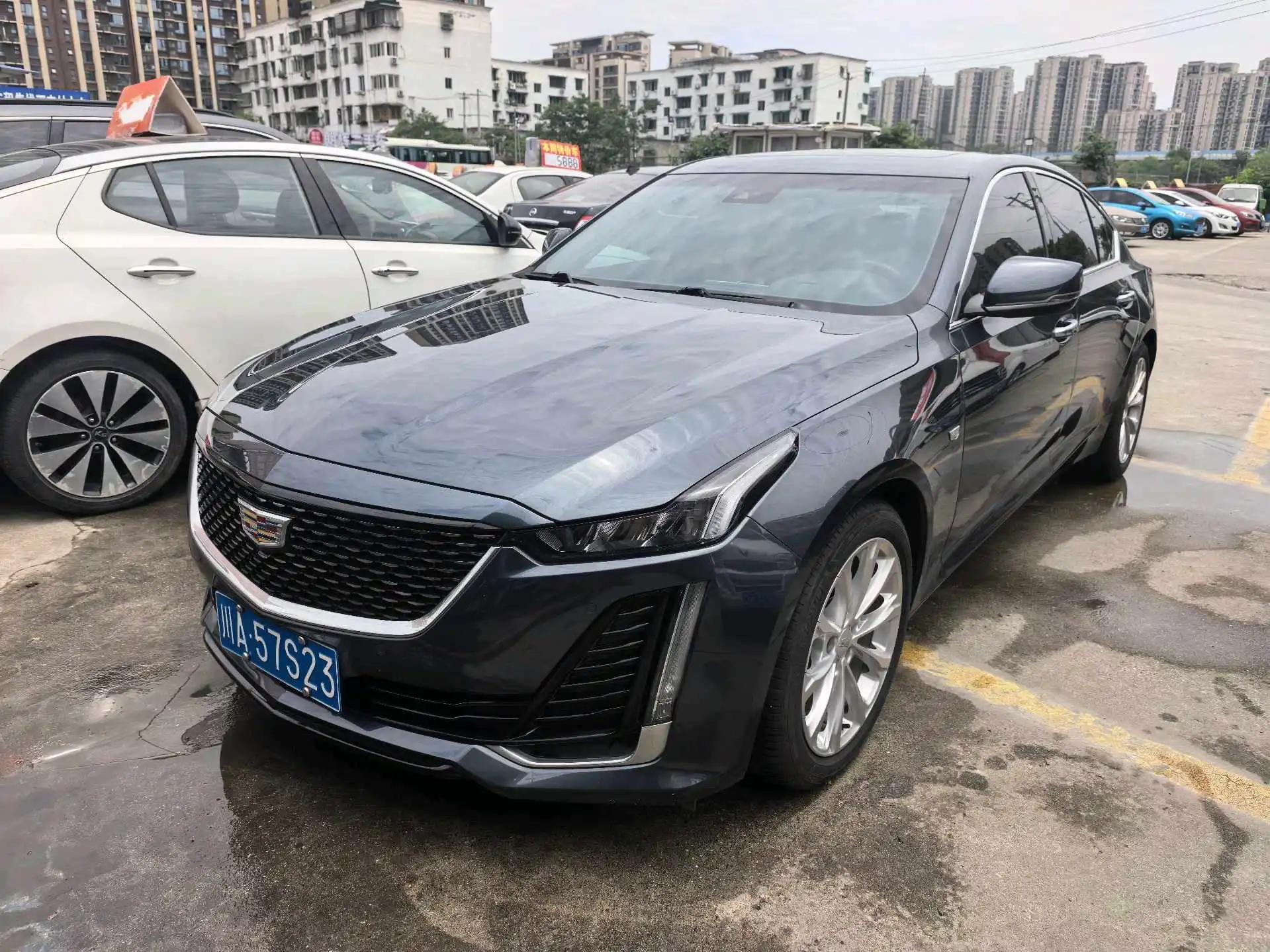Cadillac CT5 2021 28T Luxury Model