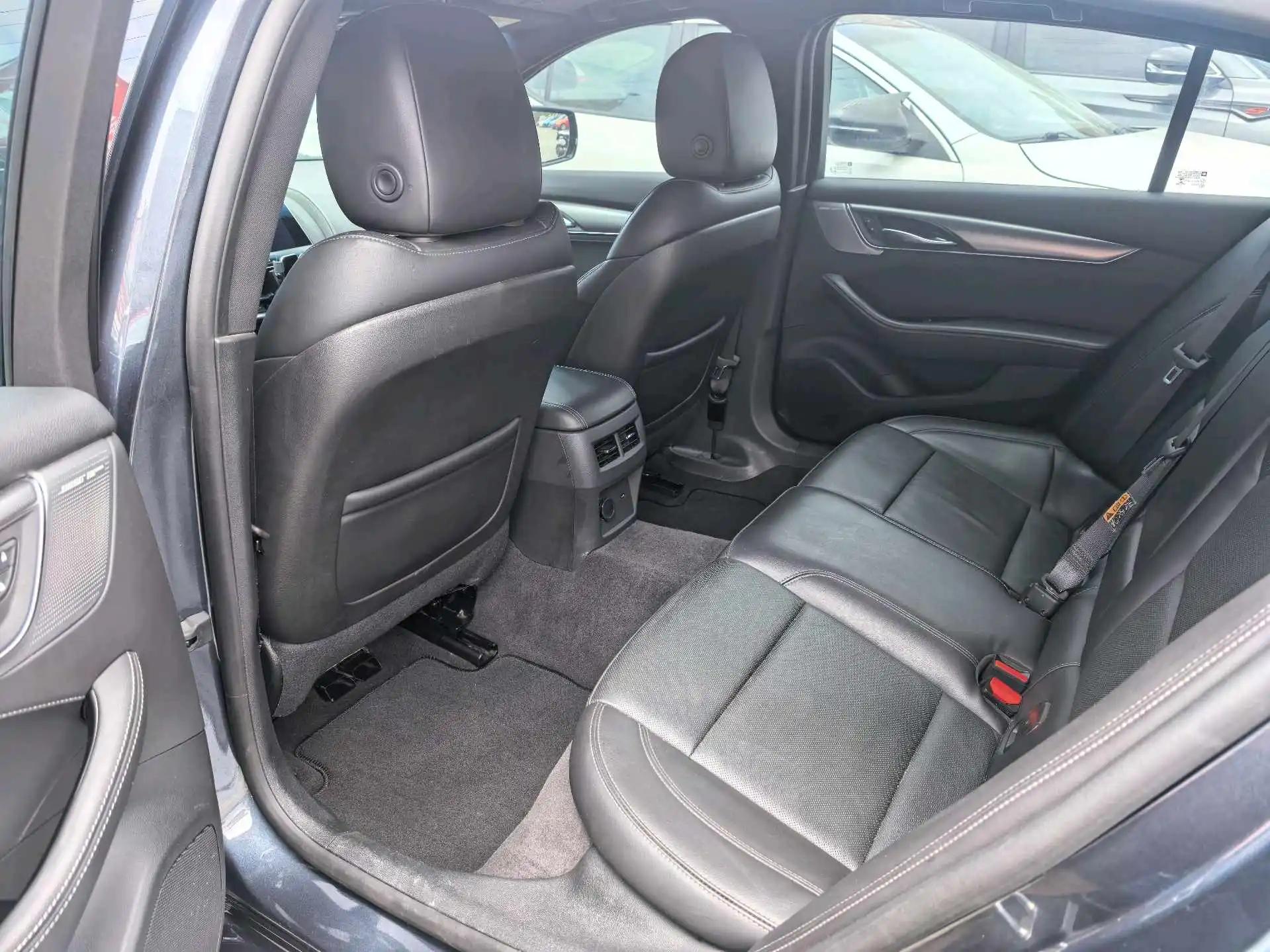 Cadillac CT5 2021 28T Luxury Model 4