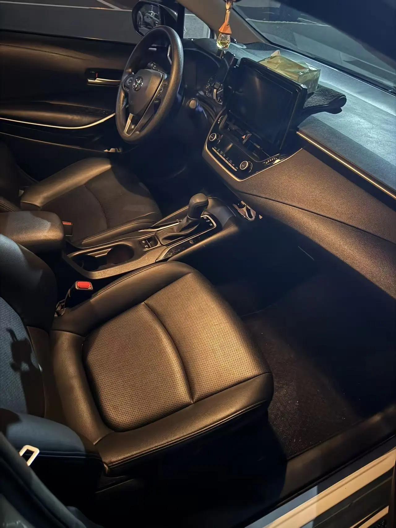 Corolla 2022 Double Engine 1.8L E-CVT Pioneer Edition 5