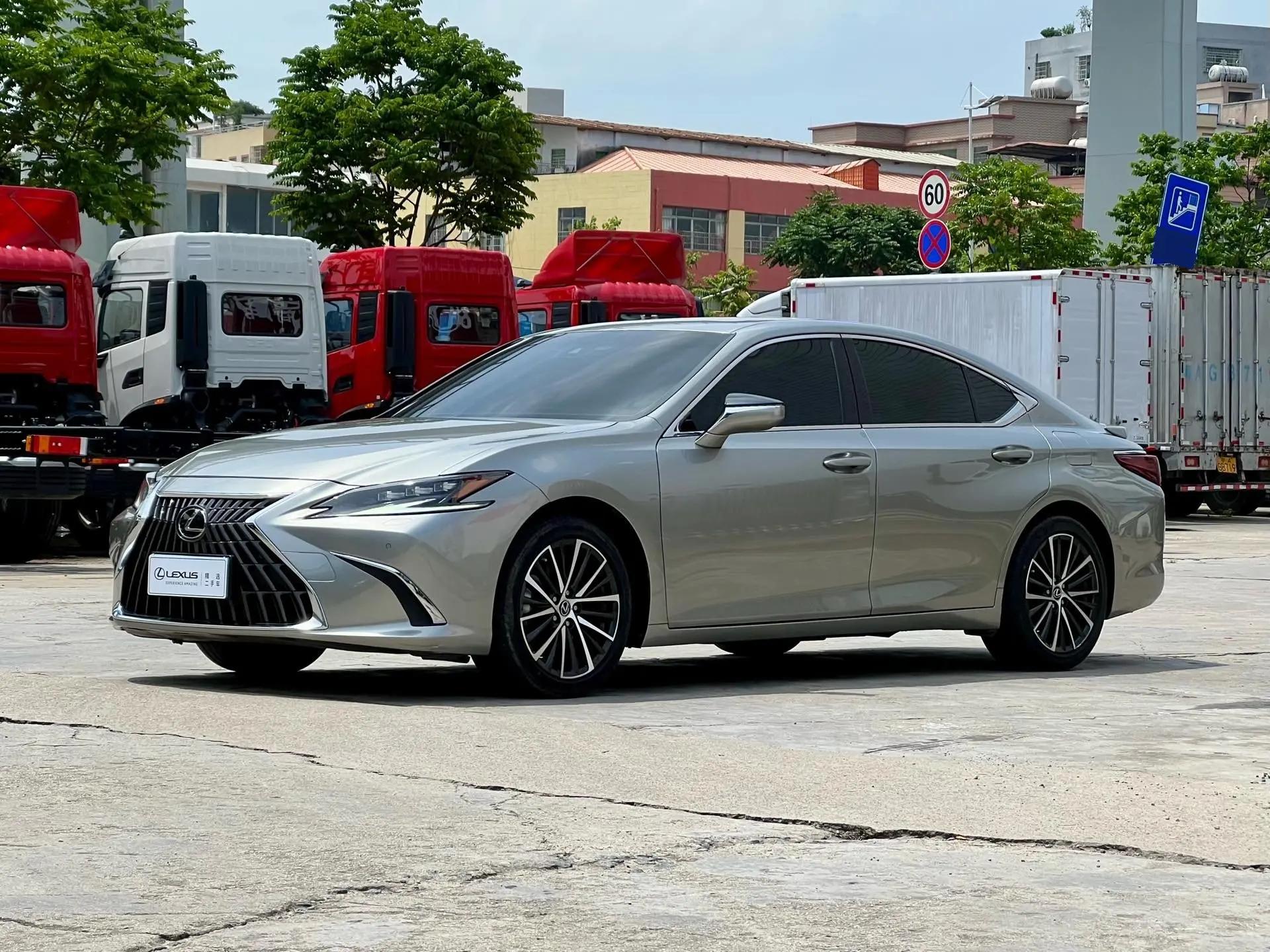Lexus ES 2022 300h Premium Edition