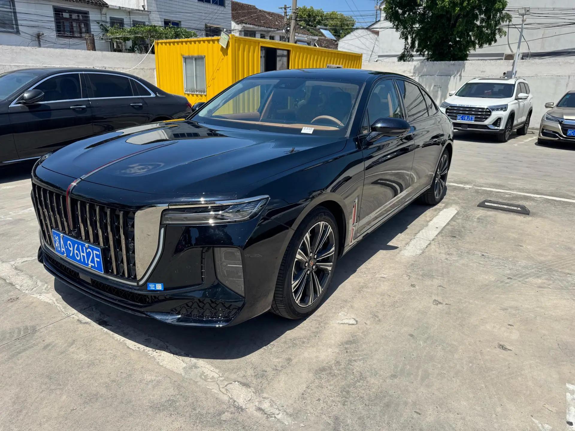 HongQi H9 2024 2.0T Flag Enjoy Private Fashion Edition
