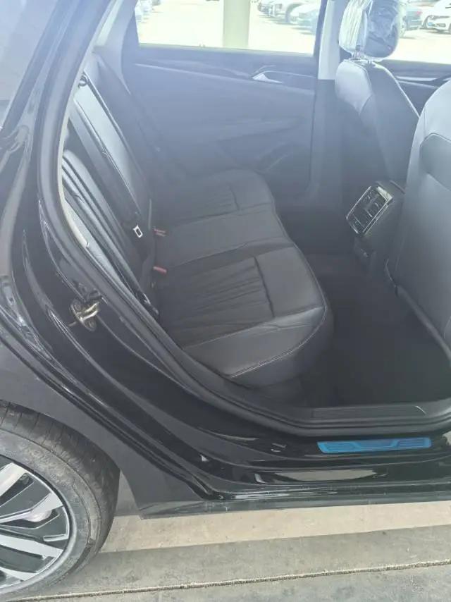 Volkswagen 2026 Passat 2.0TSI 380TSI Subut Longteng Edition Automatic Gear 11