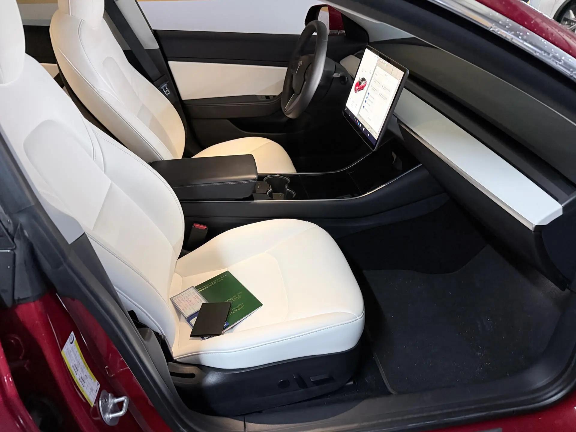 Model 3 2020 long-range rear-wheel drive version 4