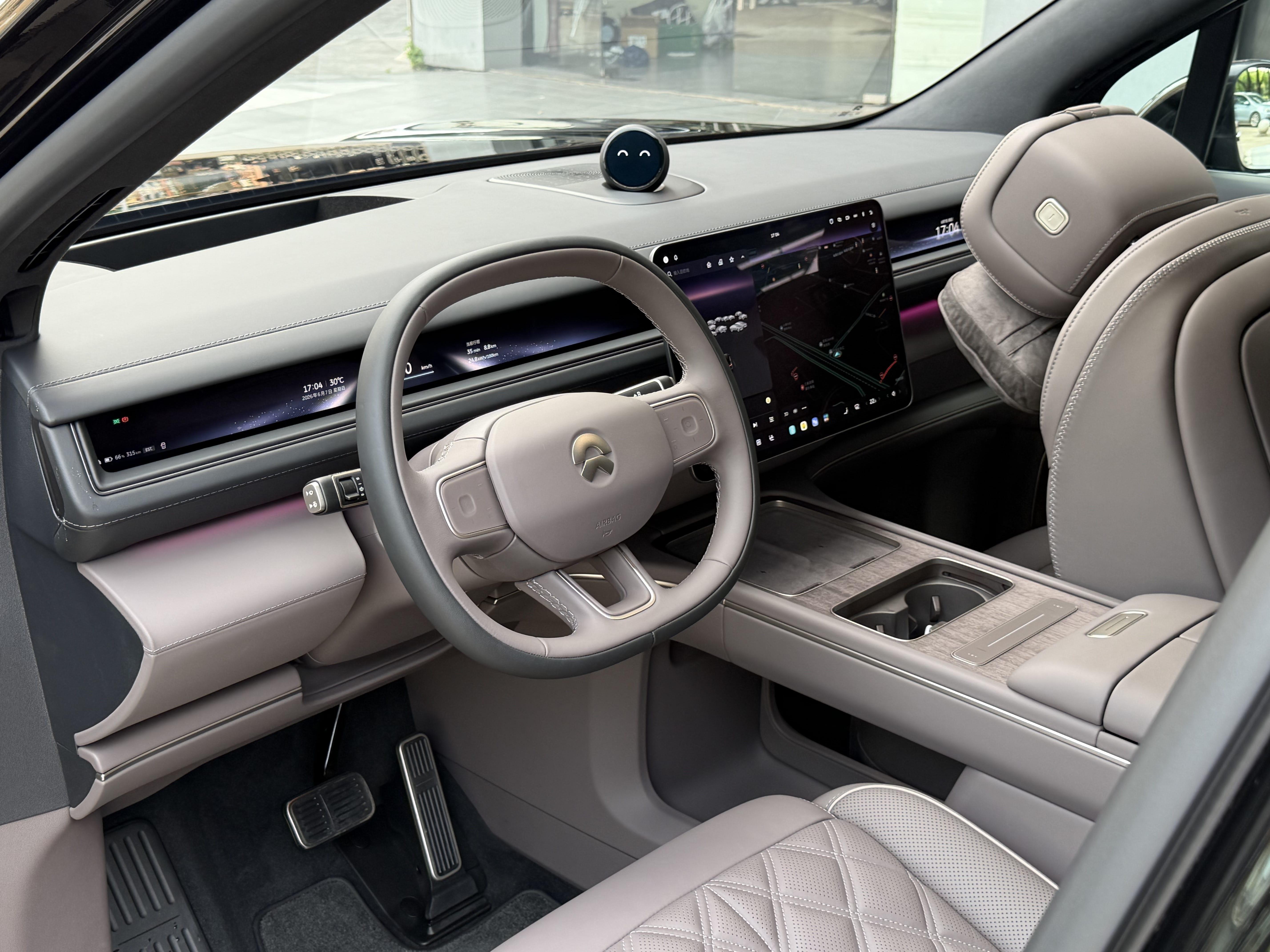 NIO 2026 ES8 6-seat executive signature version automatic gear 14