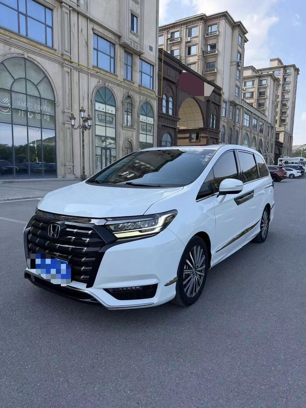 Elyson 2022 2.0L e:HEV Deluxe First Edition