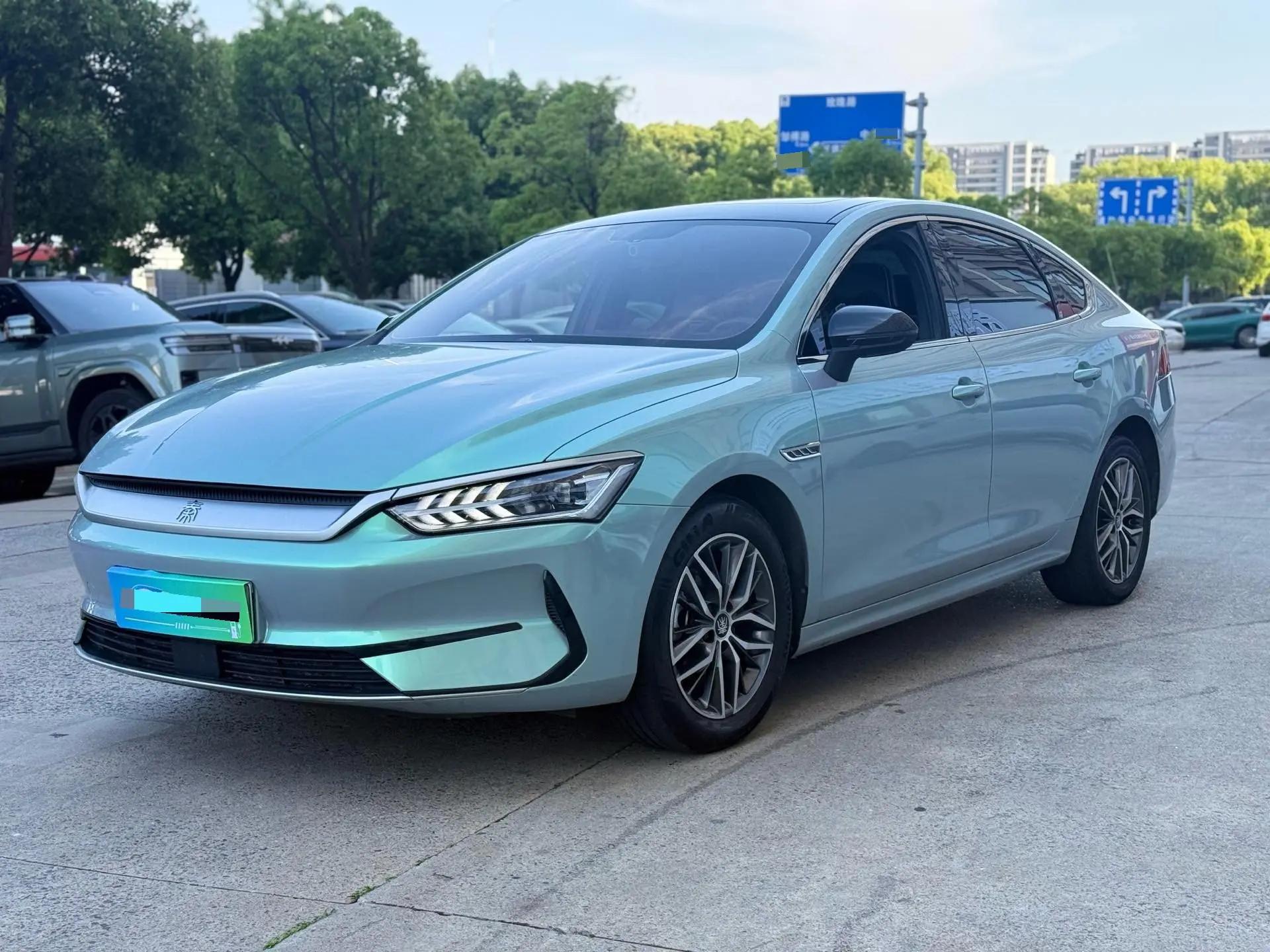 Qin PLUS 2021 EV 500KM Luxury Model