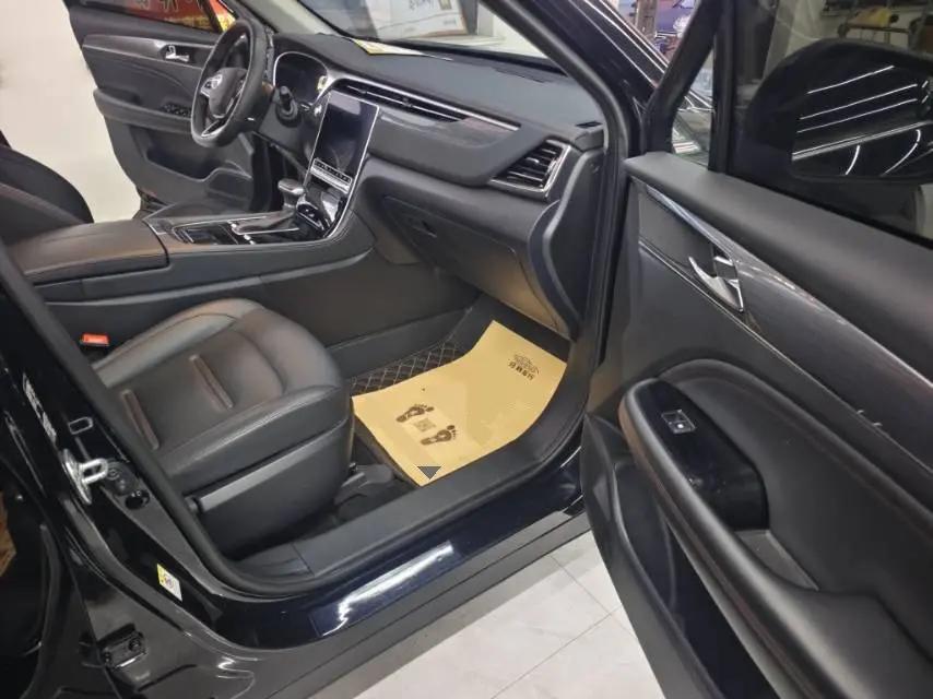 Chuanqi 2023 GS4 PLUS 2.0T 390T Nebula Edition Automatic Gear 6