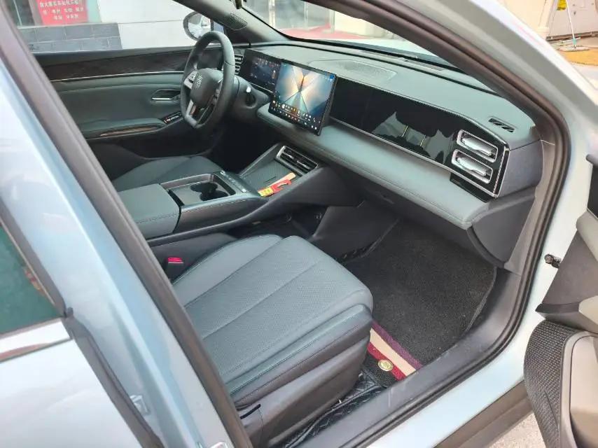 BYD 2026 Qin L DM-i 1.5 CVT 128KM Leading Edition Automatic 4