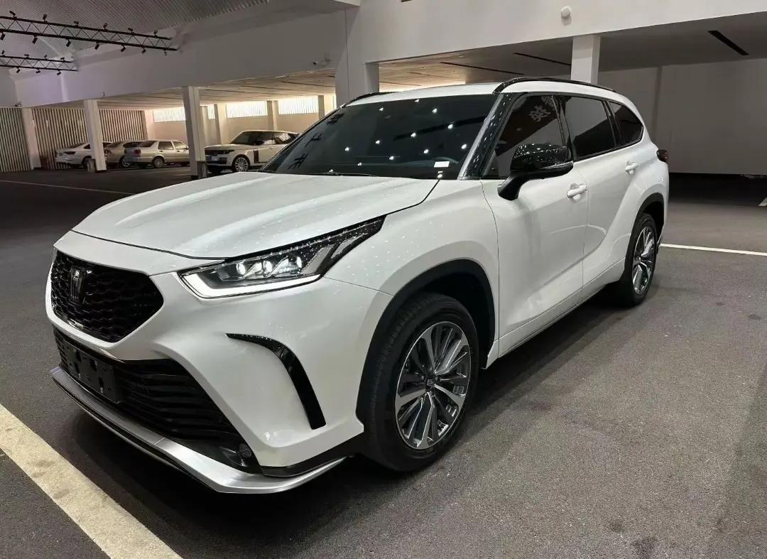 打开图片灯箱:Toyota 2026 Crown Land Release HEV 2.5 Stepless Four-wheel Drive Premium Edition Automatic Gear