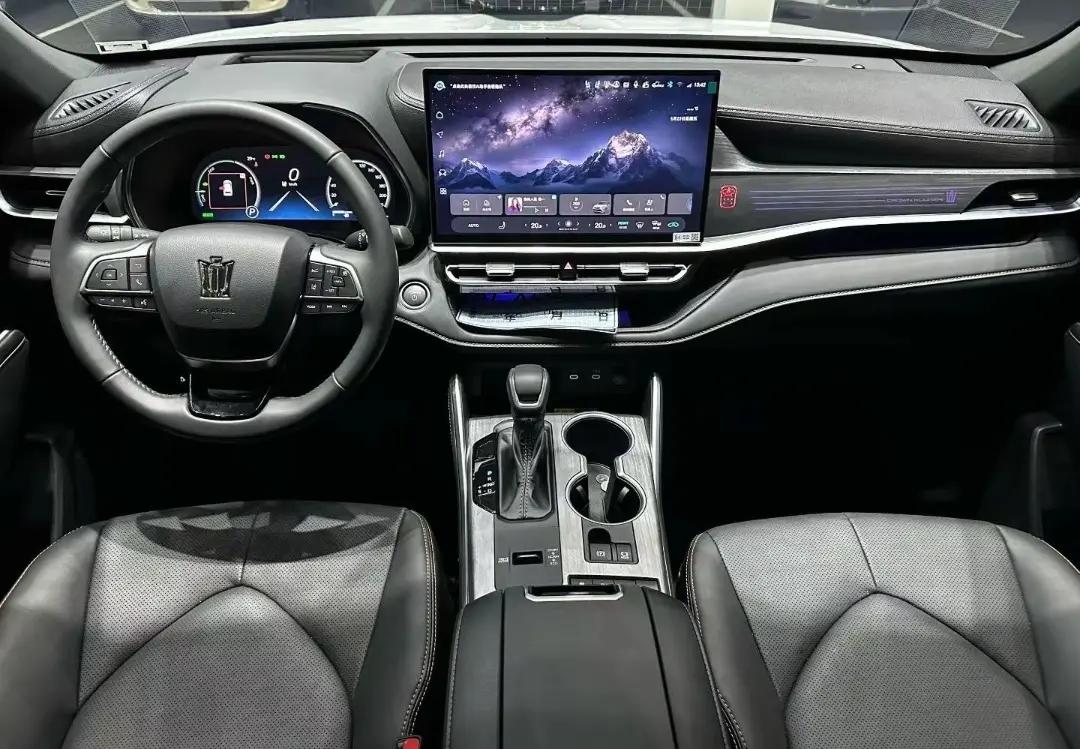 Toyota 2026 Crown Land Release HEV 2.5 Stepless Four-wheel Drive Premium Edition Automatic Gear 6