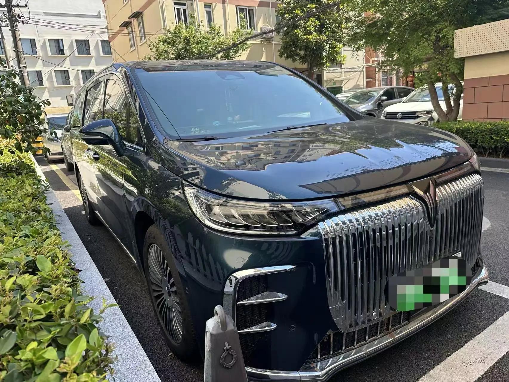 Voyah 2025 Model Dreamer PHEV 1.5T Four-Wheel-Drive Excellence鲲鹏 Edition Automatic 2