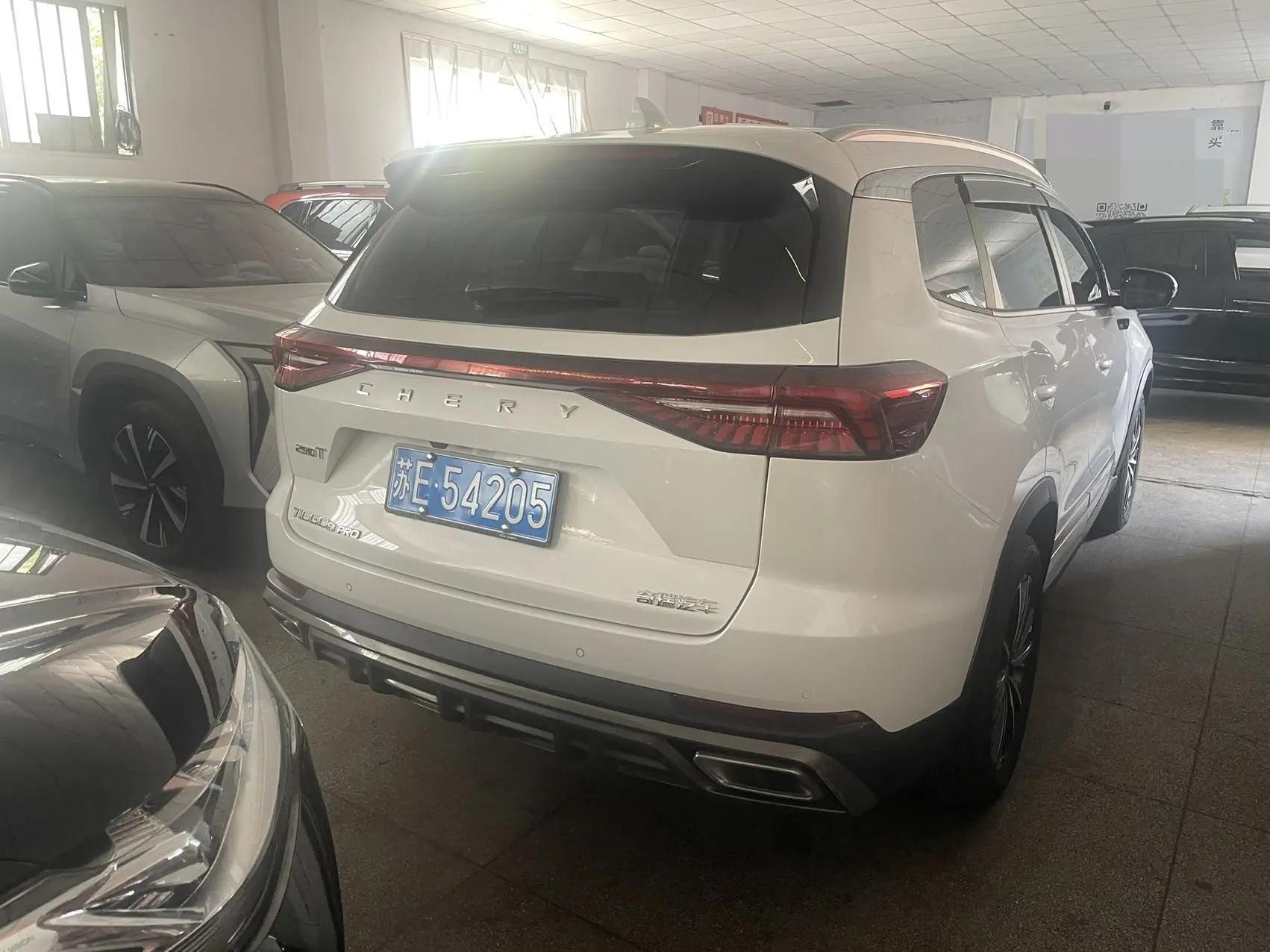 Chery 2025 Tiggo 8 PRO 1.6T 290T Two-Wheel Drive Luxury Edition Automatic 9