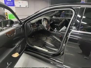 Lincoln mainland 2019 2.0T two-wheel drive distinguished version of the national v 4