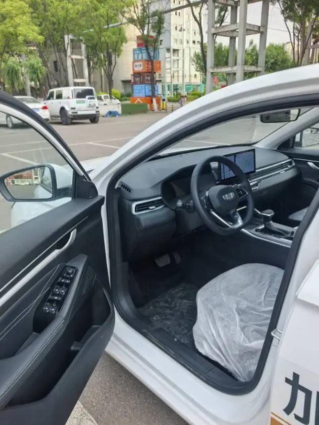 Geely 2026 Emgrand Sedan 1.5 CVT 4 Millionth Anniversary Exceed Version Automatic 4