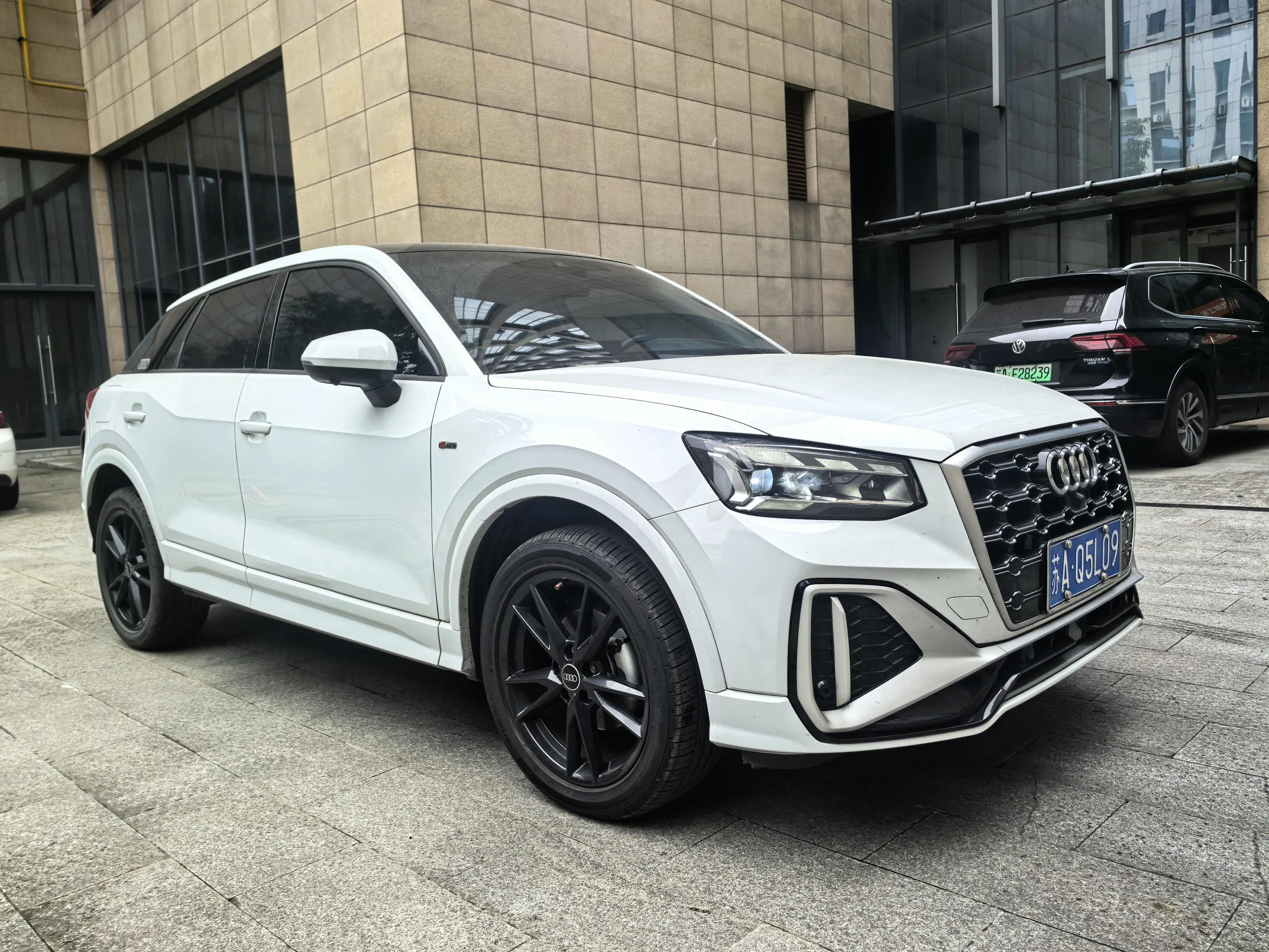 Audi Q2L 2022 35 TFSI Enterprising Dynamic 3