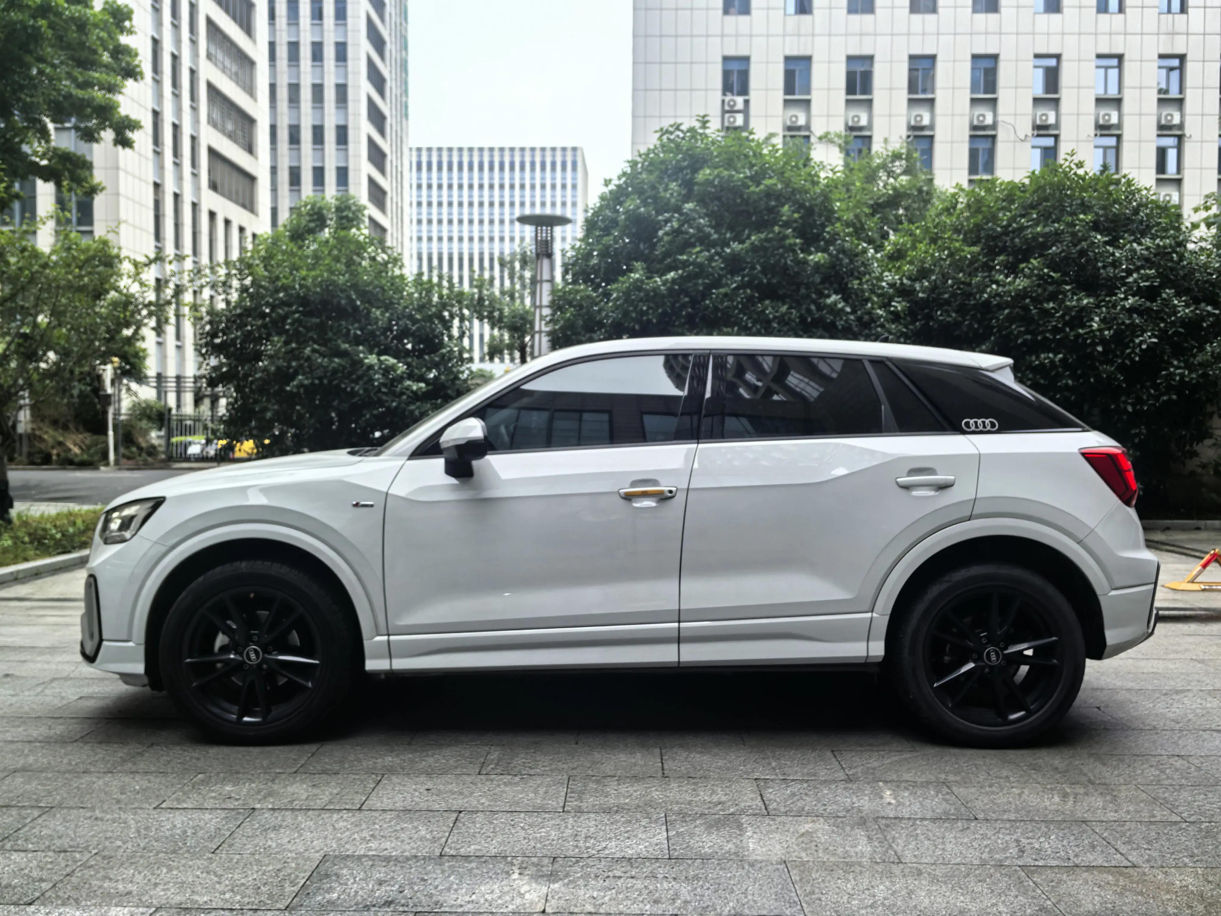Audi Q2L 2022 35 TFSI Enterprising Dynamic 8