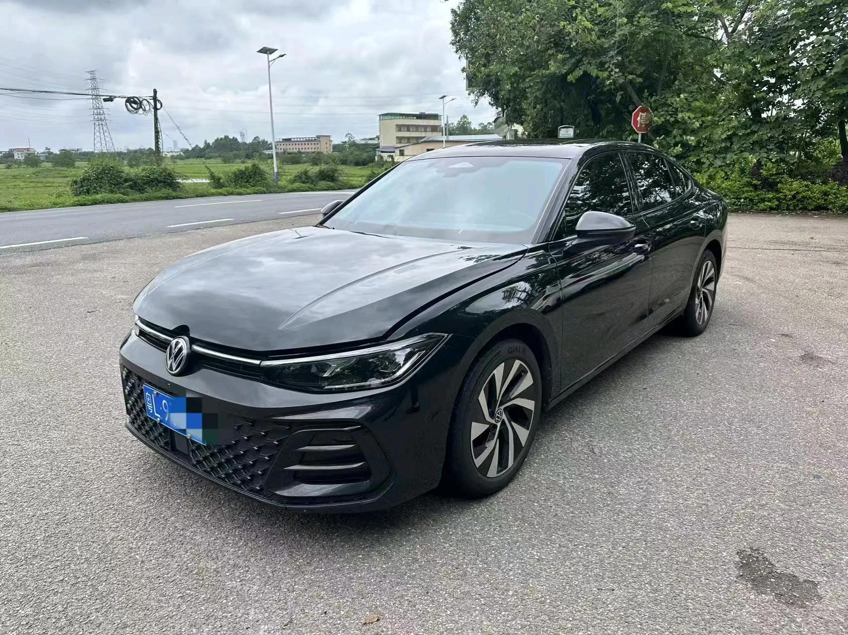 Volkswagen 2025 Passat Pro 2.0TSI 380TSI Star Dragon Edition Automatic Gear