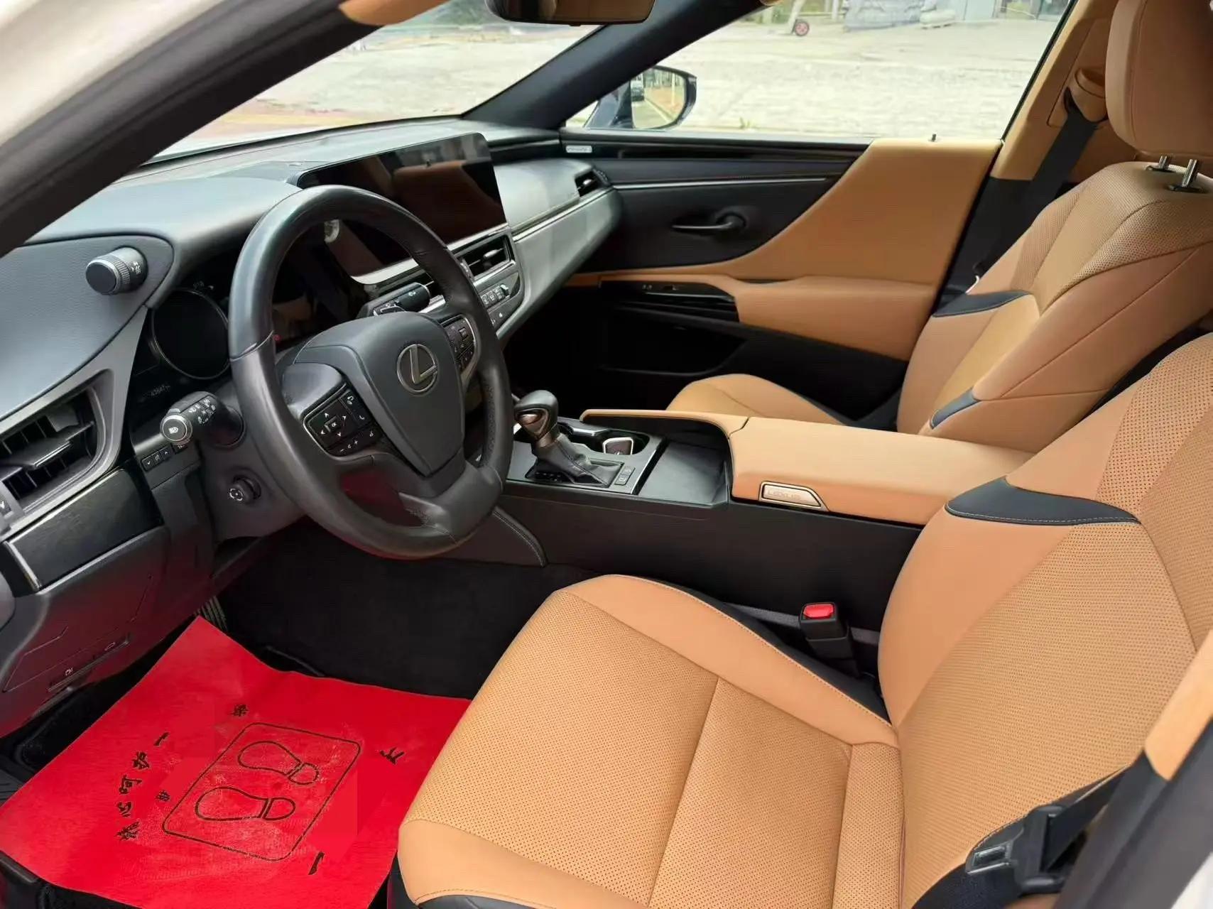 Lexus ES 2023 200 Excellence Edition 3