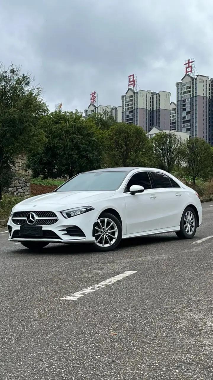 Mercedes Benz Class A 2022 A 200 L Sports Car Dynamic