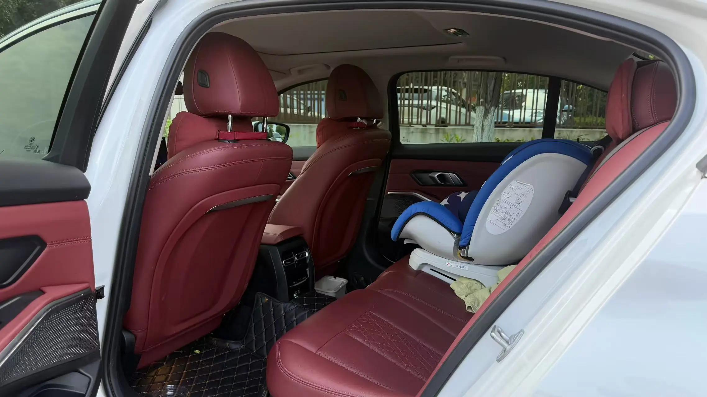 BMW i3 2022 eDrive 35 L 4