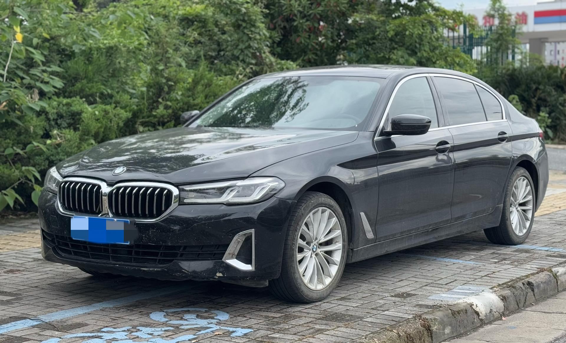 BMW 5 Series 2021 525Li M Sports Suit